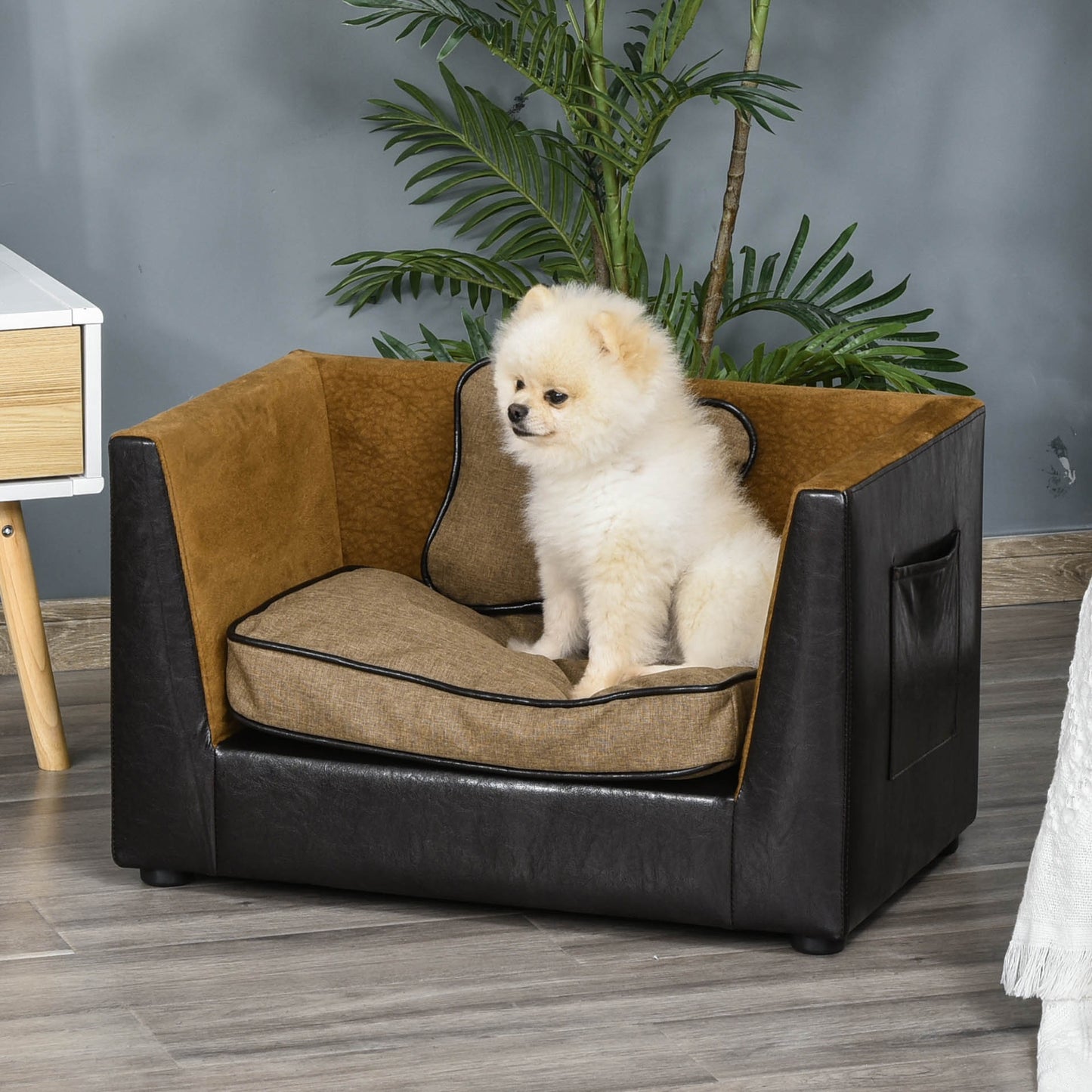 Sofa Luxury Lounger Bed for Dogs Cats Pets in Faux Leather