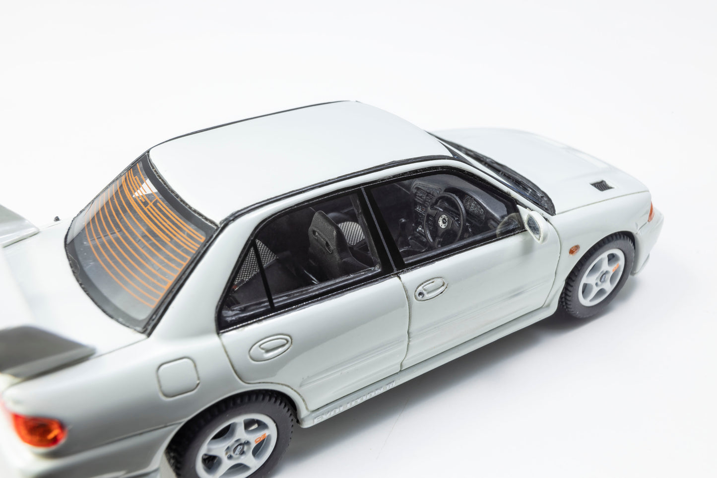 1/43 MITSUBISHI LANCER EVO III - BIANCA