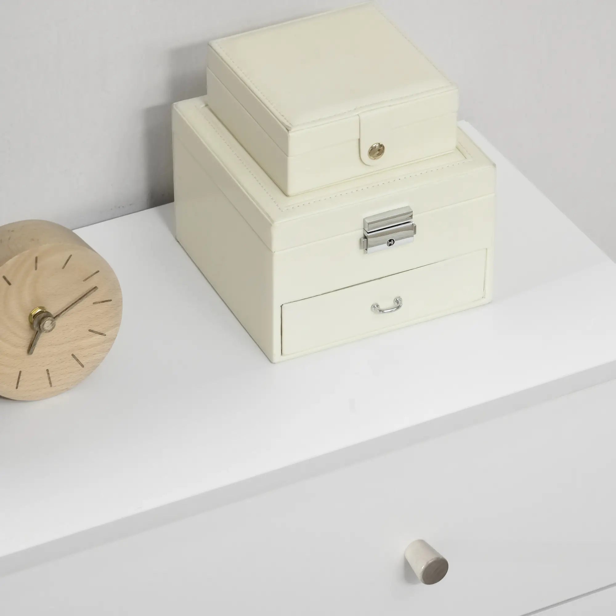 3 Drawer Chest with Handles in Chipboard and Pine Wood for Living Room and Bedroom, 80x30x80 cm, White