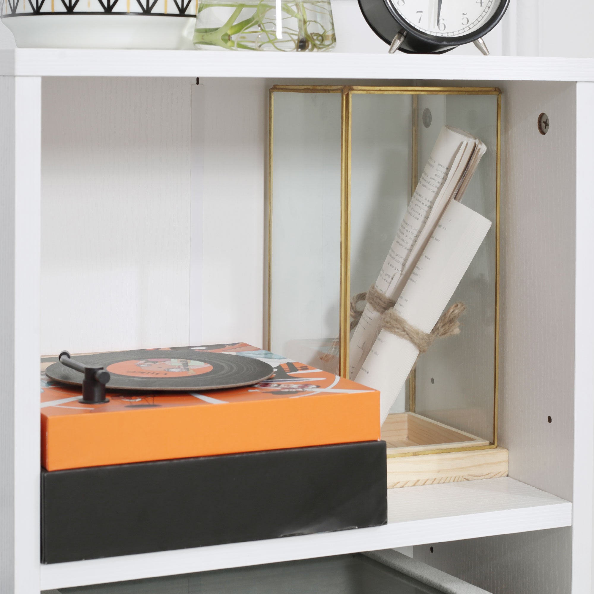 Low Wooden Bookcase, Multipurpose Cabinet Modern Design White with Adjustable Shelf 40x24x61cm