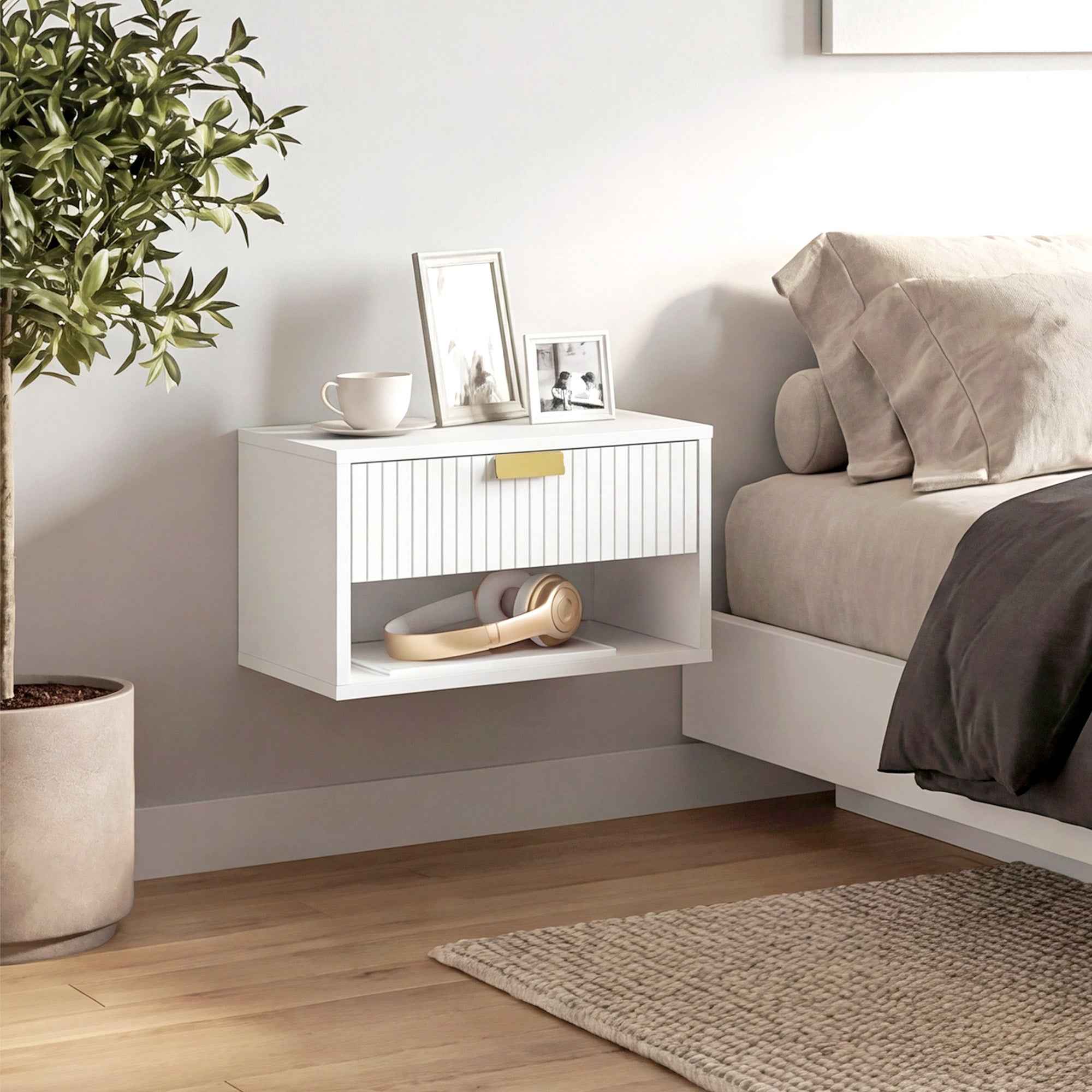 HOMCOM Set of 2 Floating Nightstands with Decorated Drawer and Open Shelf, White