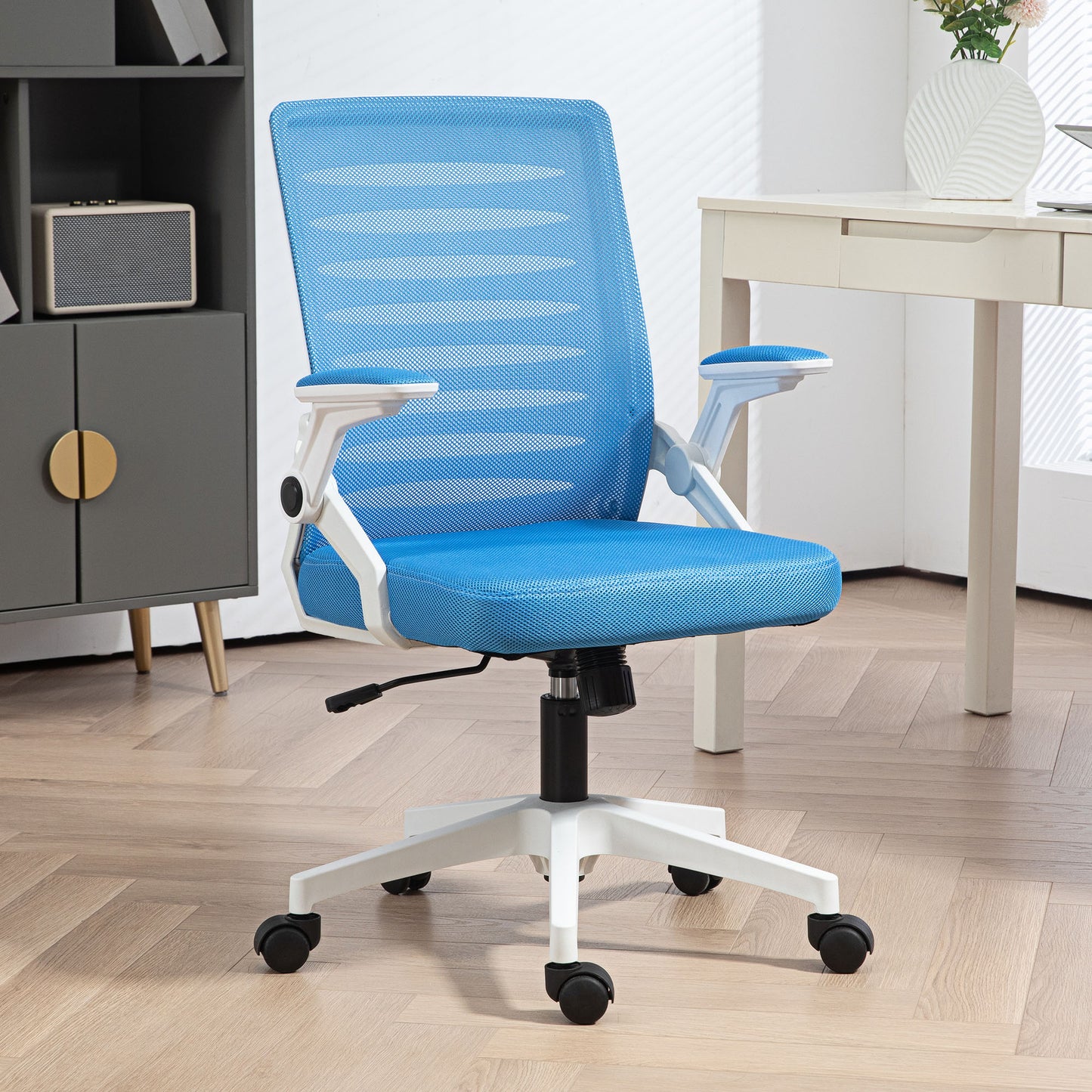 Vinsetto Ergonomic Height-Adjustable Swivel Chair with Armrests, 54x54x89-99 cm, White and Light Blue - Borgè