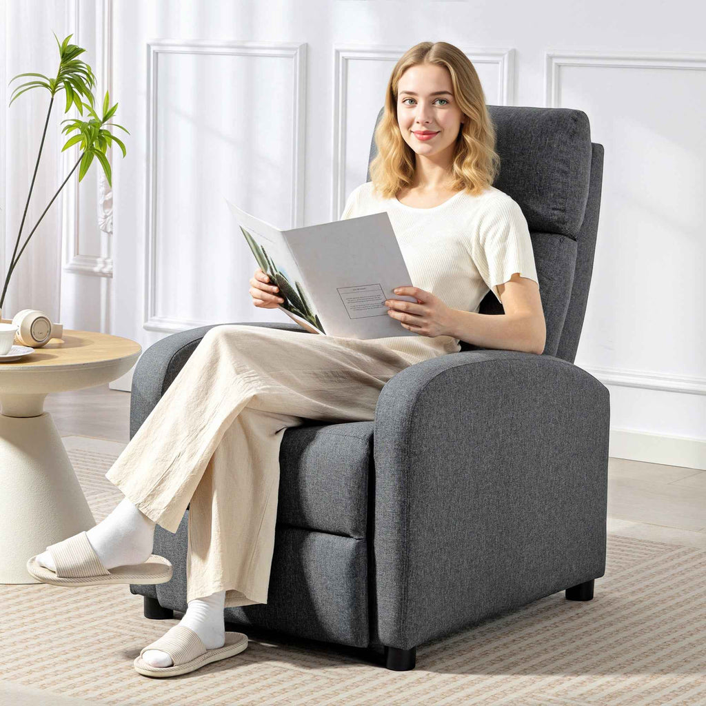 HOMCOM Padded Relaxing Chair with 135° Reclining Angle and Fabric Footrest, 69x87x100.5 cm, Grey