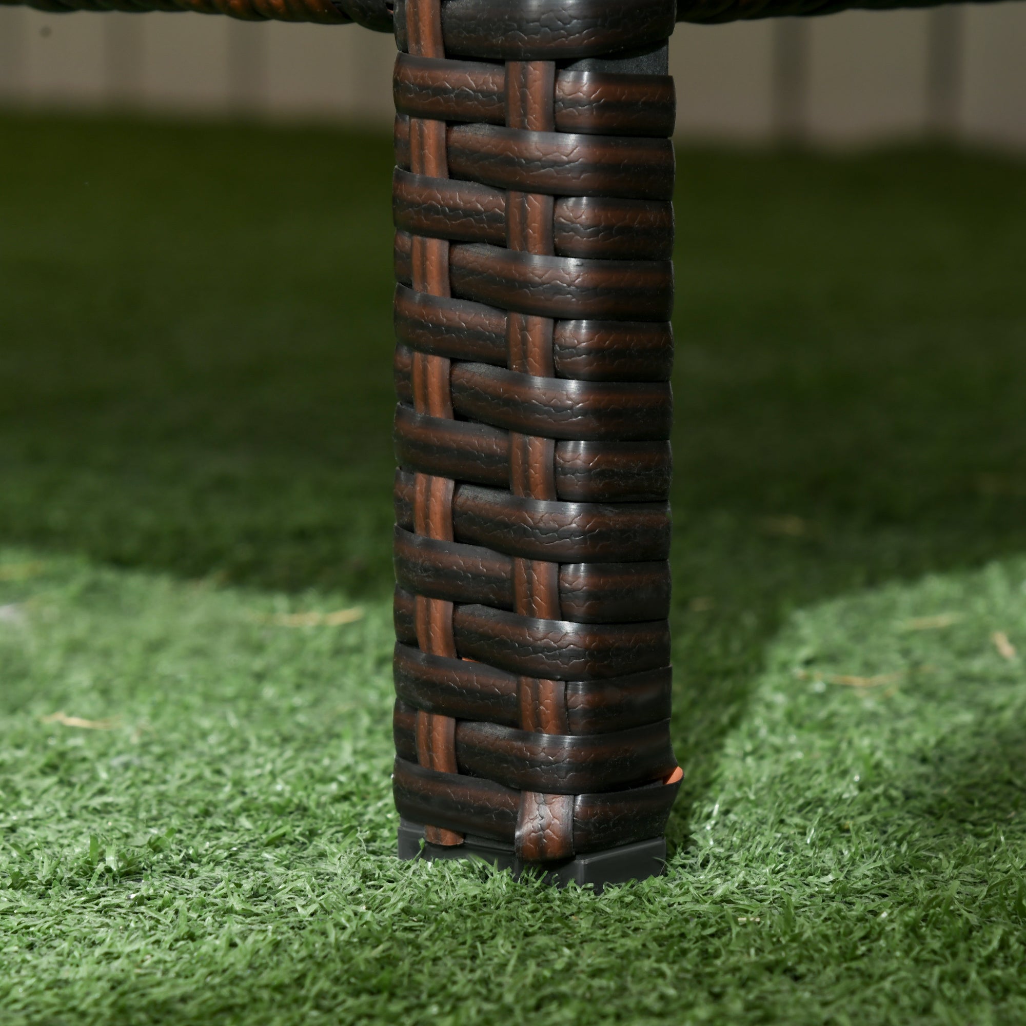 3-Seater Outdoor Sofa in PE Rattan with Padded and Removable Cushions, 173x68x78 cm, Brown