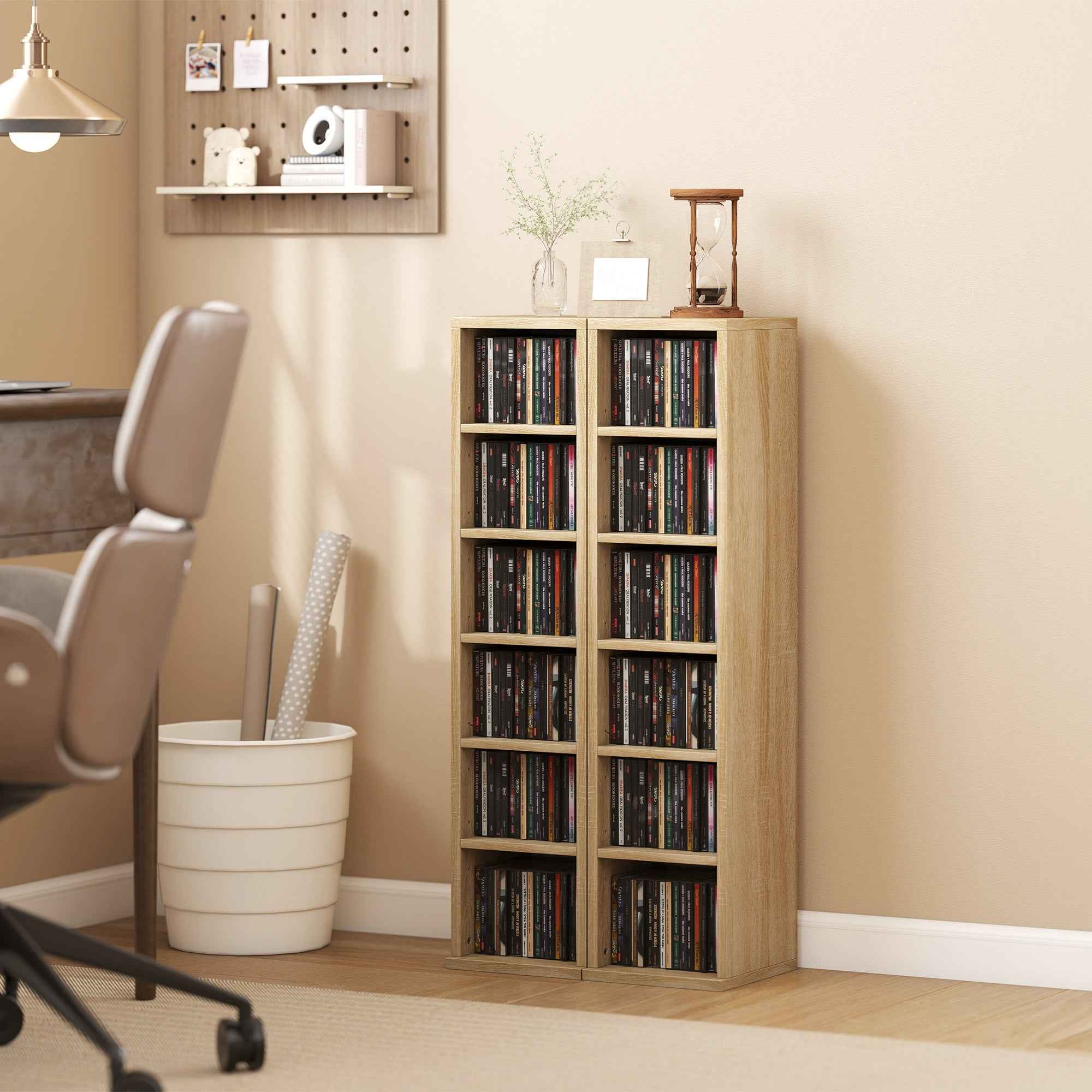 HOMCOM Set of 2 CD Racks with Adjustable Shelves for 204 CDs, Wooden, 21x22.5x88.5 cm, Oak
