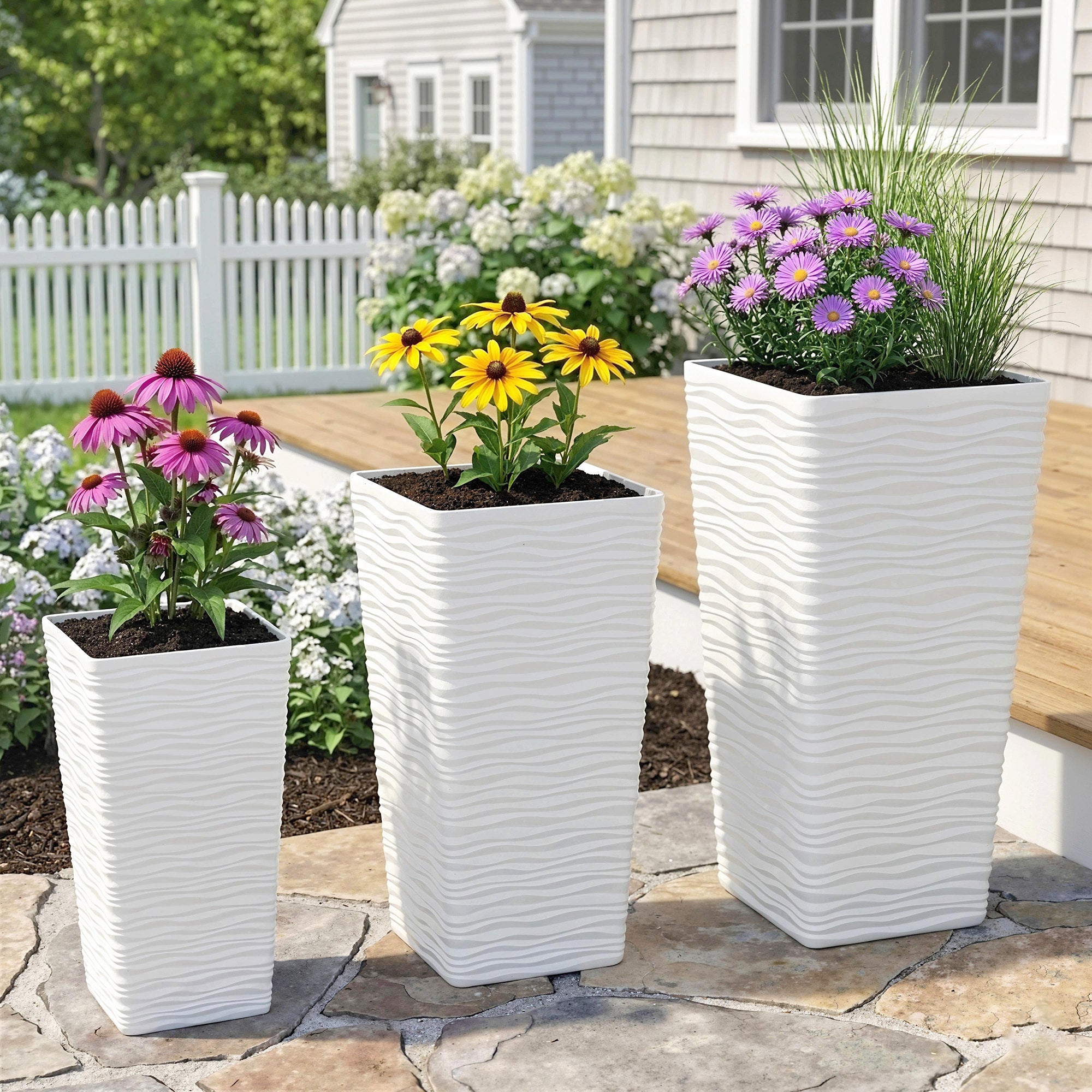 Outsunny Set of 3 Stackable Outdoor Planters with Wavy Pattern in Plastic, 42/55/65 cm, White