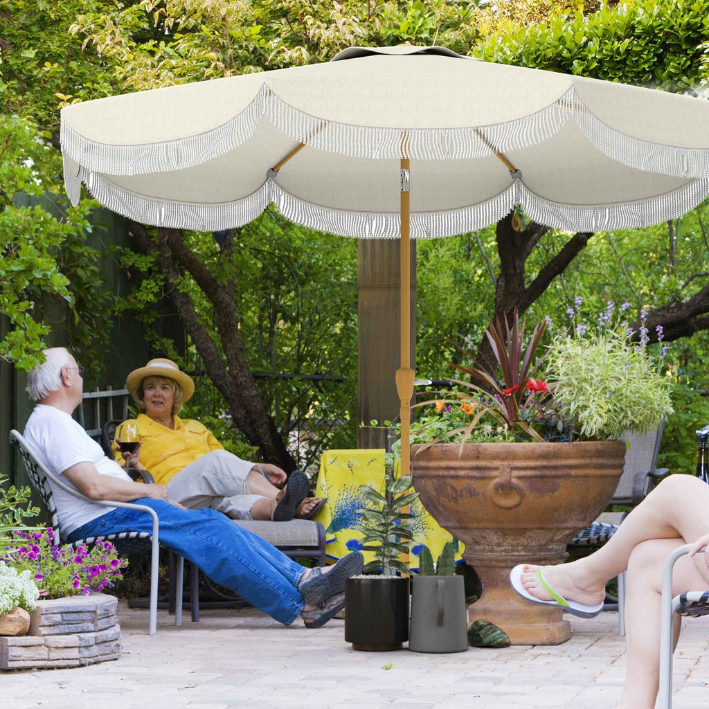 Outsunny 2.7x2.4m Round Garden Umbrella with Crank Handle, Metal and Polyester, Beige