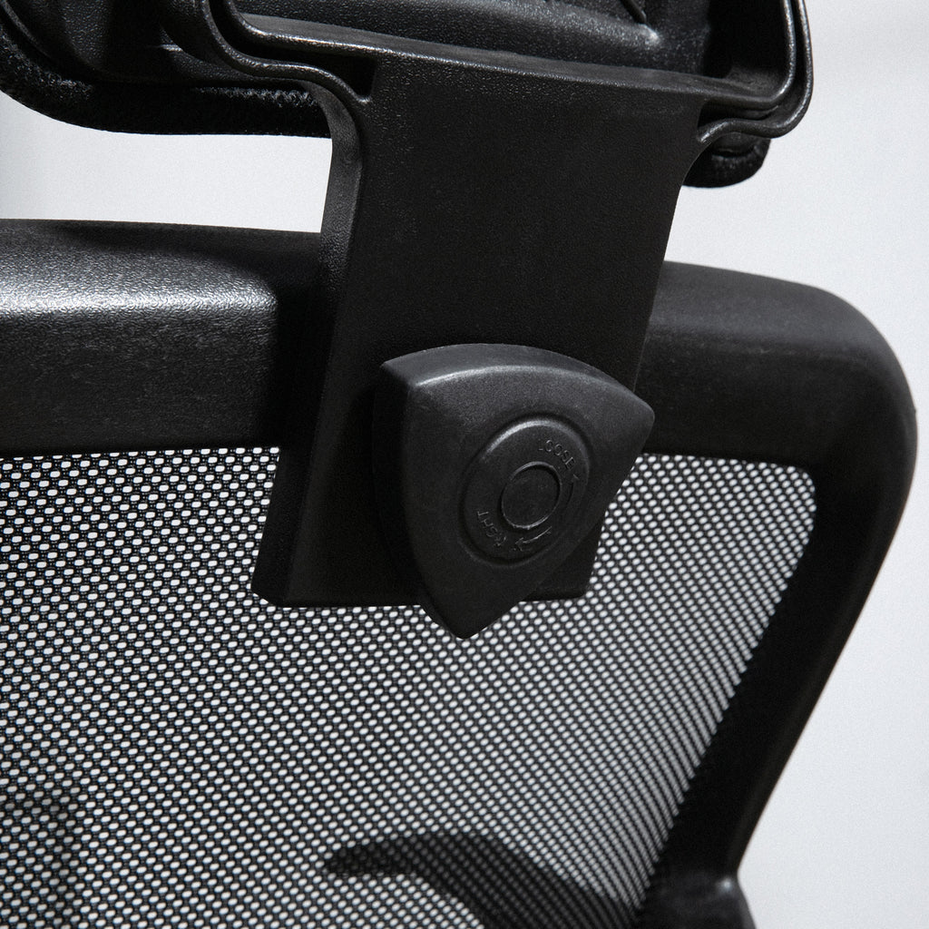 Ergonomic Office Chair with Adjustable Seat and Headrest, in Polyester and Steel, 63x62x106-114 cm, Black