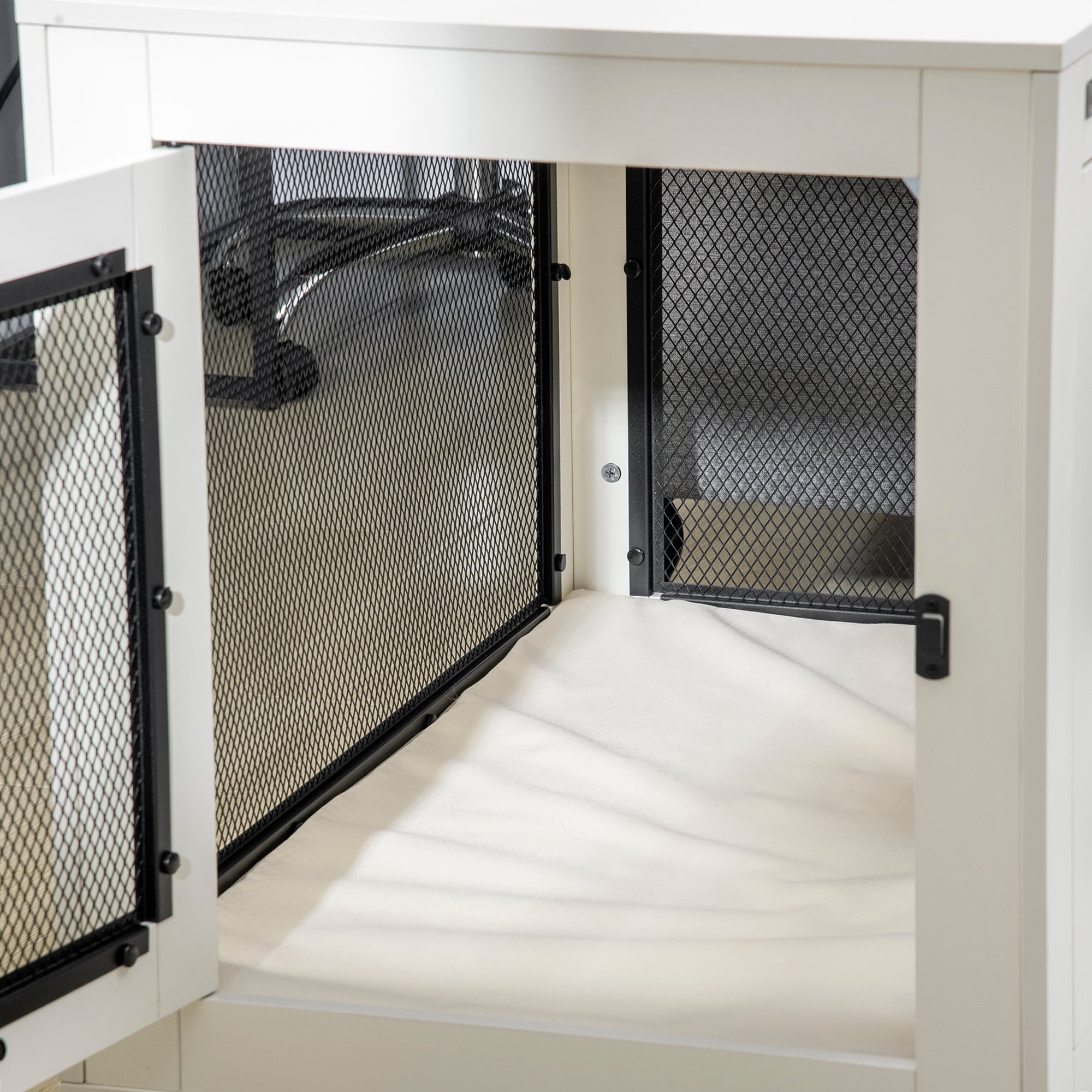 Large Dog House with 2 Lockable Doors and Washable Cushion, 94x60x71.5 cm, White