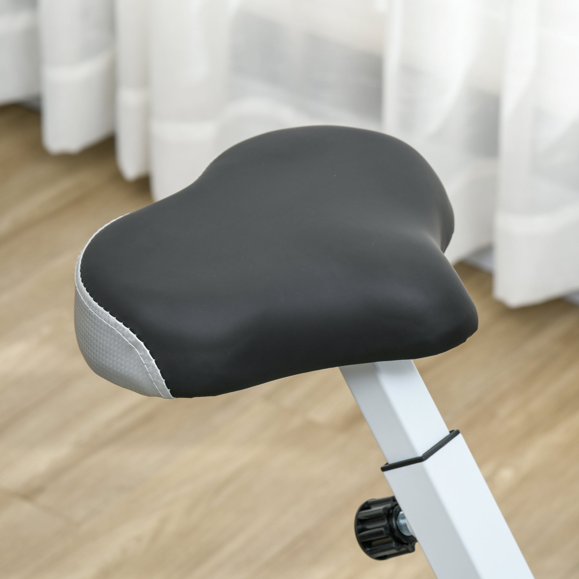 Folding Magnetic Exercise Bike with 8 Resistance Levels and Adjustable Seat, Steel, 97x43x110 cm, Black