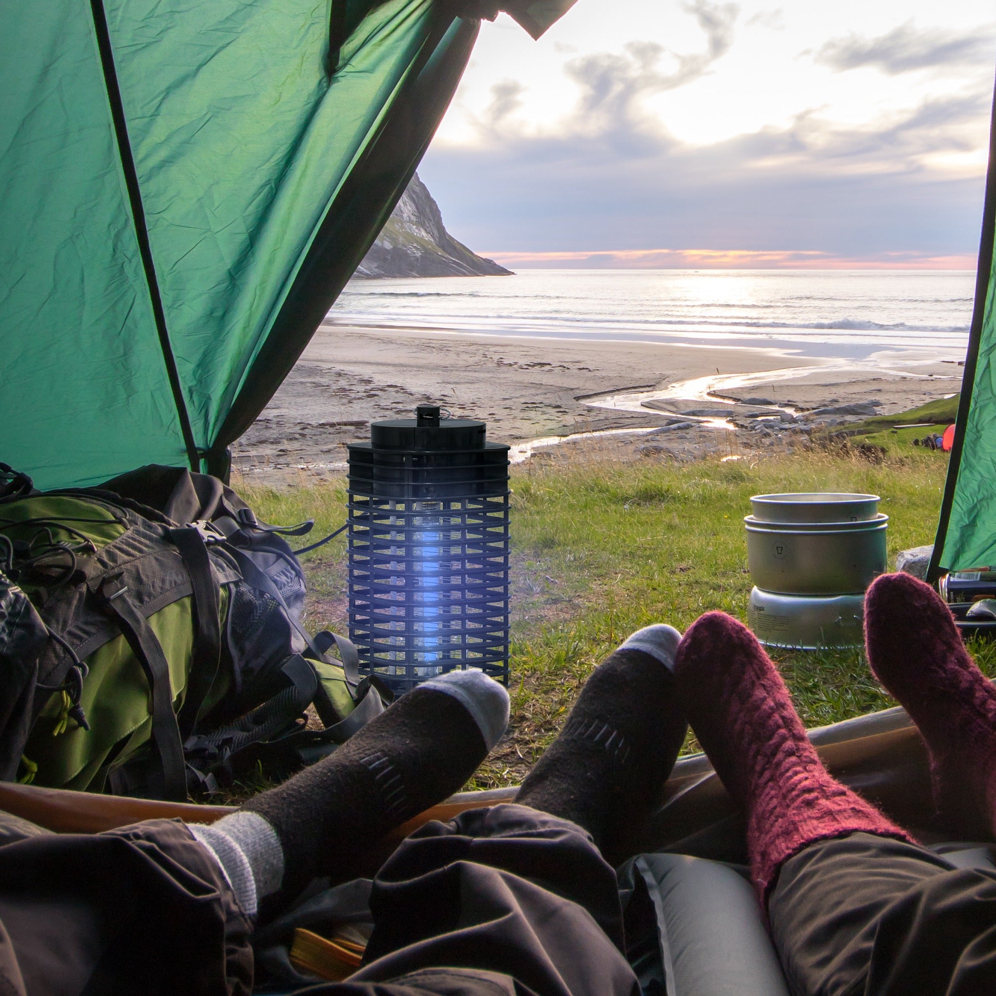 Mosquito Killer Lamp with UV Light for Indoor and Outdoor Use, 11x11x26 cm, Black