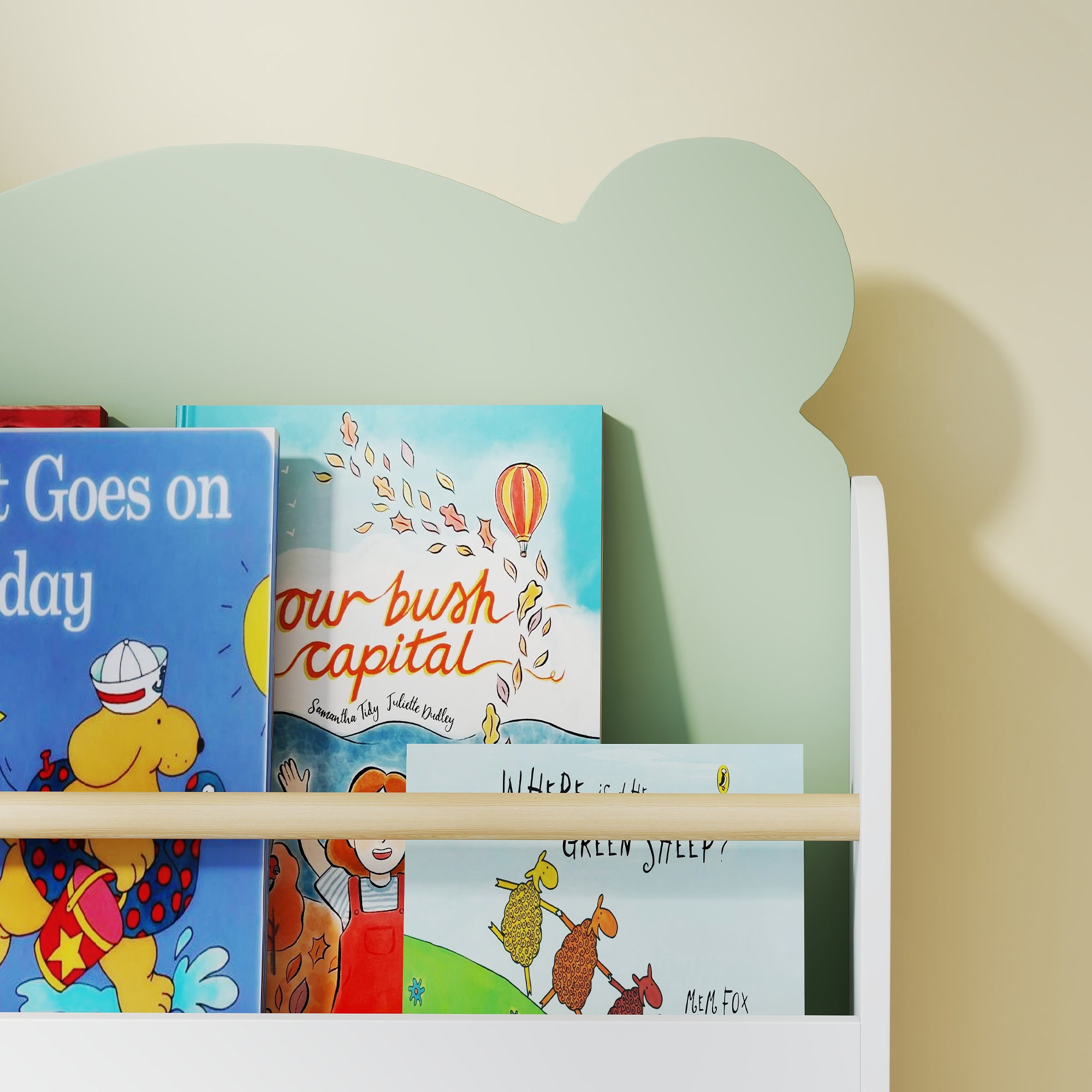 Children's Bookcase with 3 Shelves in the Shape of a Bear with Front Barriers, 55x15x110 cm, Green