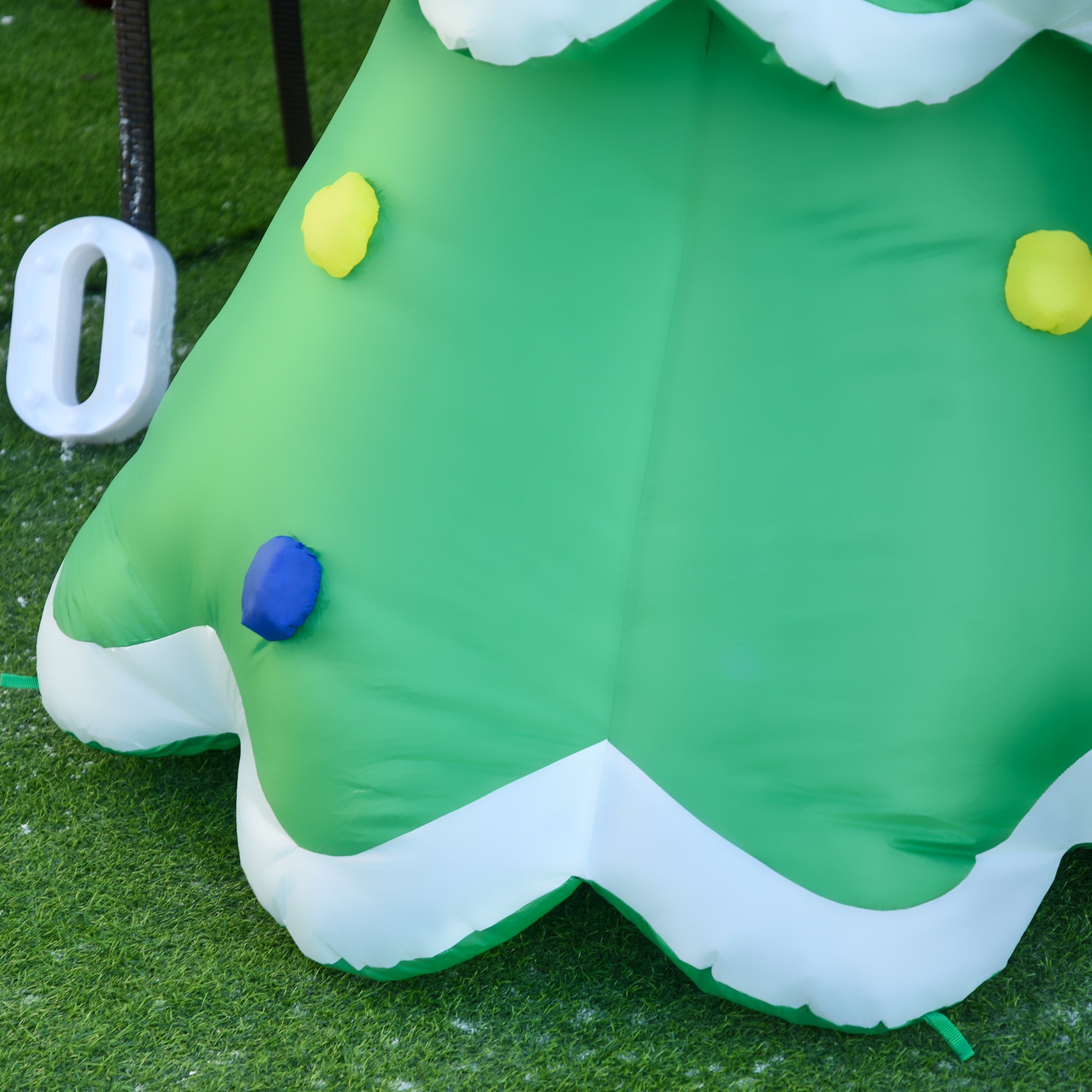 Giant Inflatable Christmas Tree 243cm with LED Lights and Santa Claus, Waterproof Outdoor Christmas Decoration - Borgè