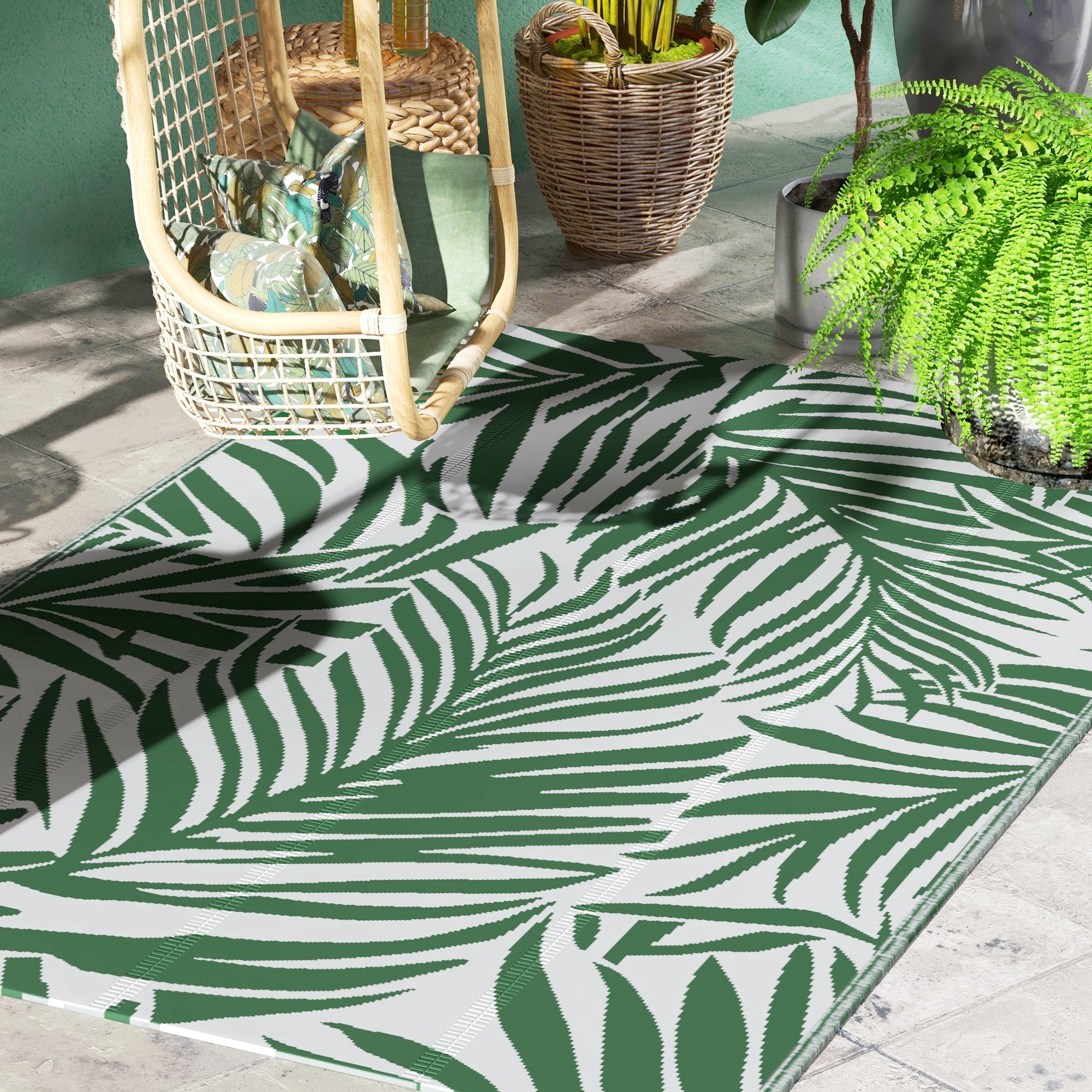Reversible Outdoor Balcony and Terrace Rug with Leaf Pattern, 152x243 cm, Green and White