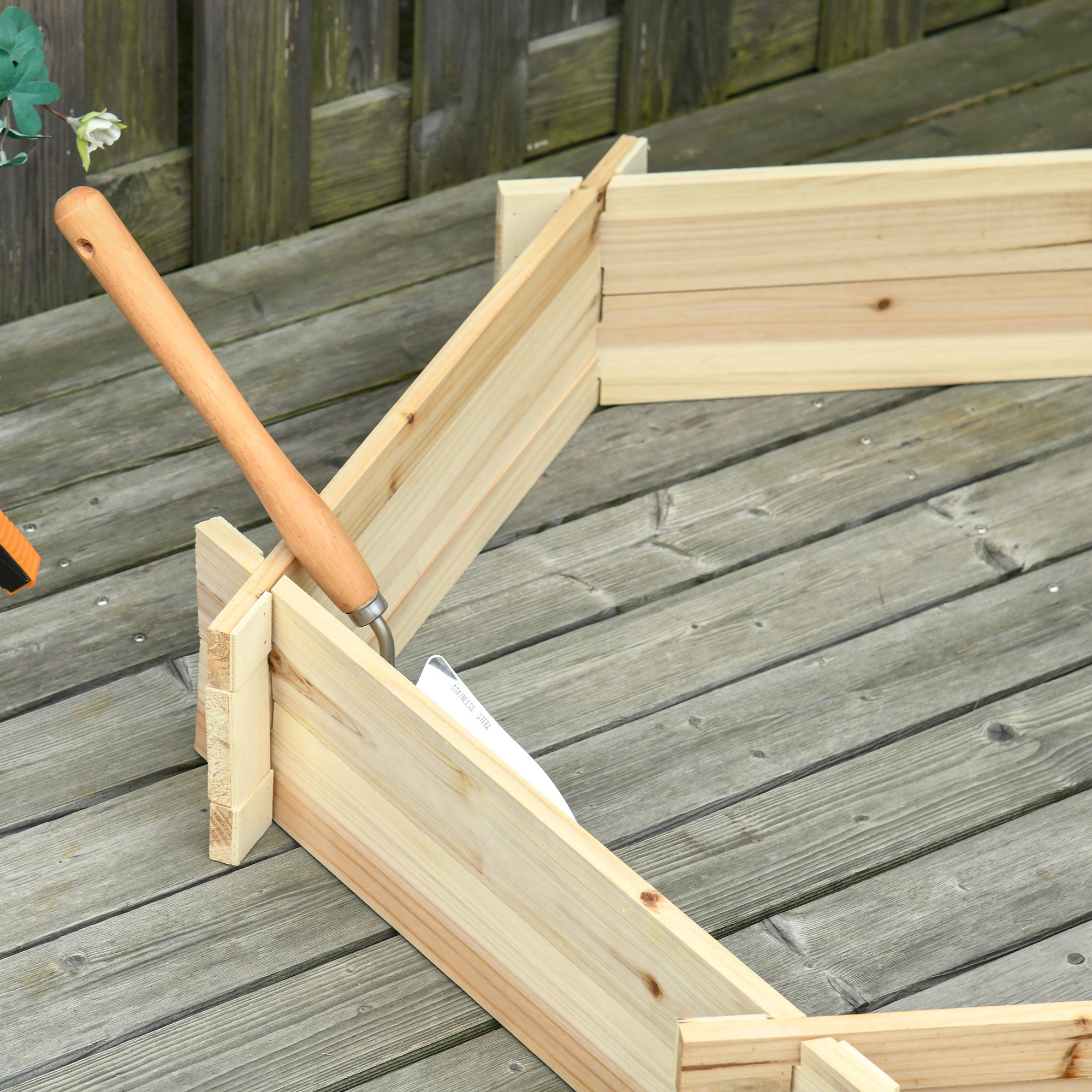 Wooden Garden Bed with Interlocking Structure, 100x92x16cm, Without Base