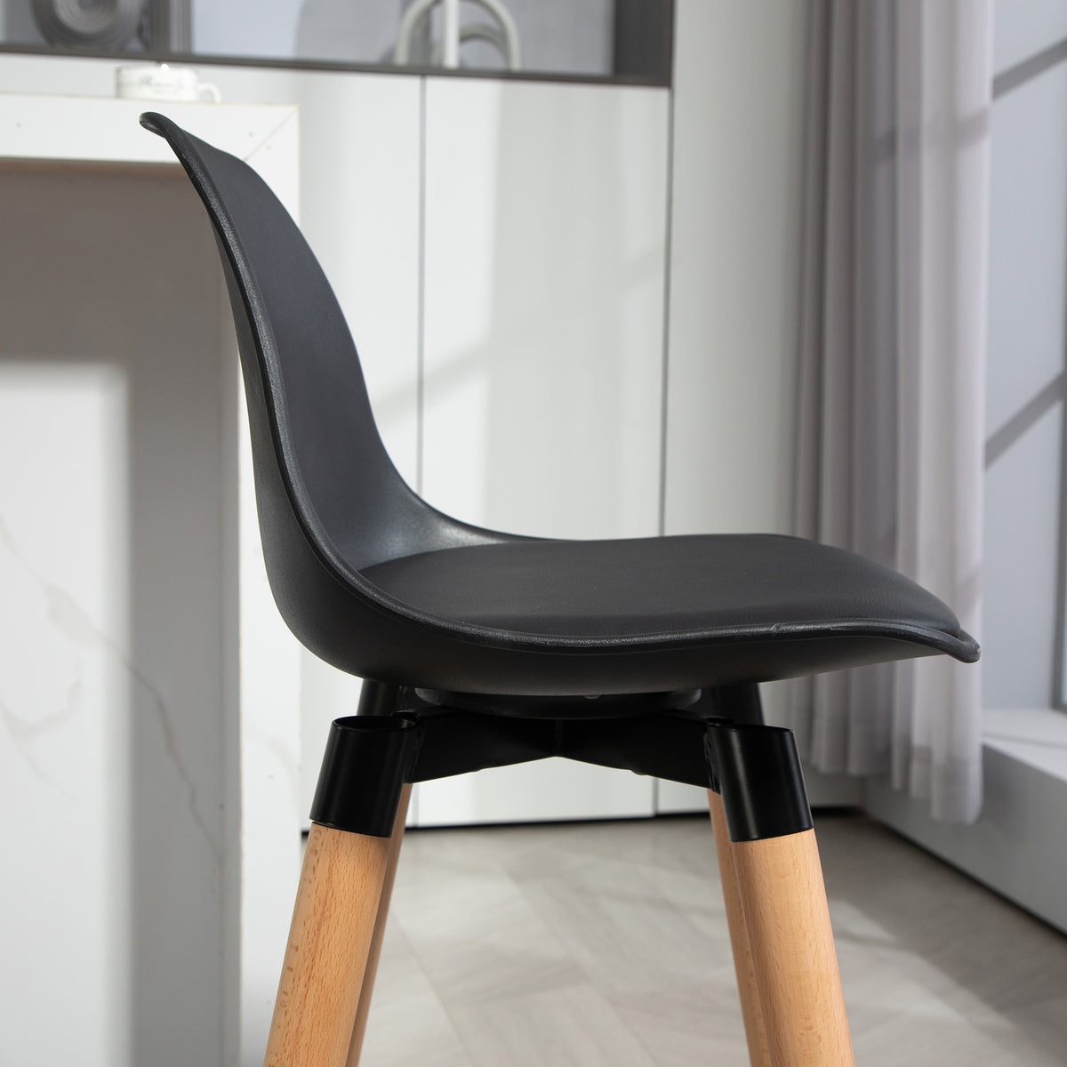 HOMCOM Set of 2 Modern PU Bar Stools, High Kitchen Stools with Backrest, Steel Footrest, 69cm High Padded Seat, Wooden Legs