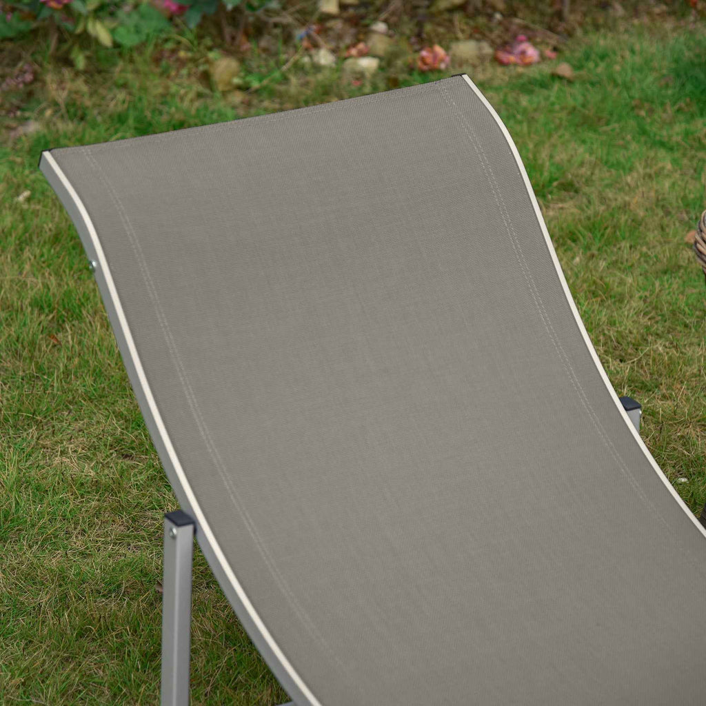 Outsunny Set of 2 Folding Garden Loungers, Aluminum and Textilene Sun Lounger, 61x165x63cm