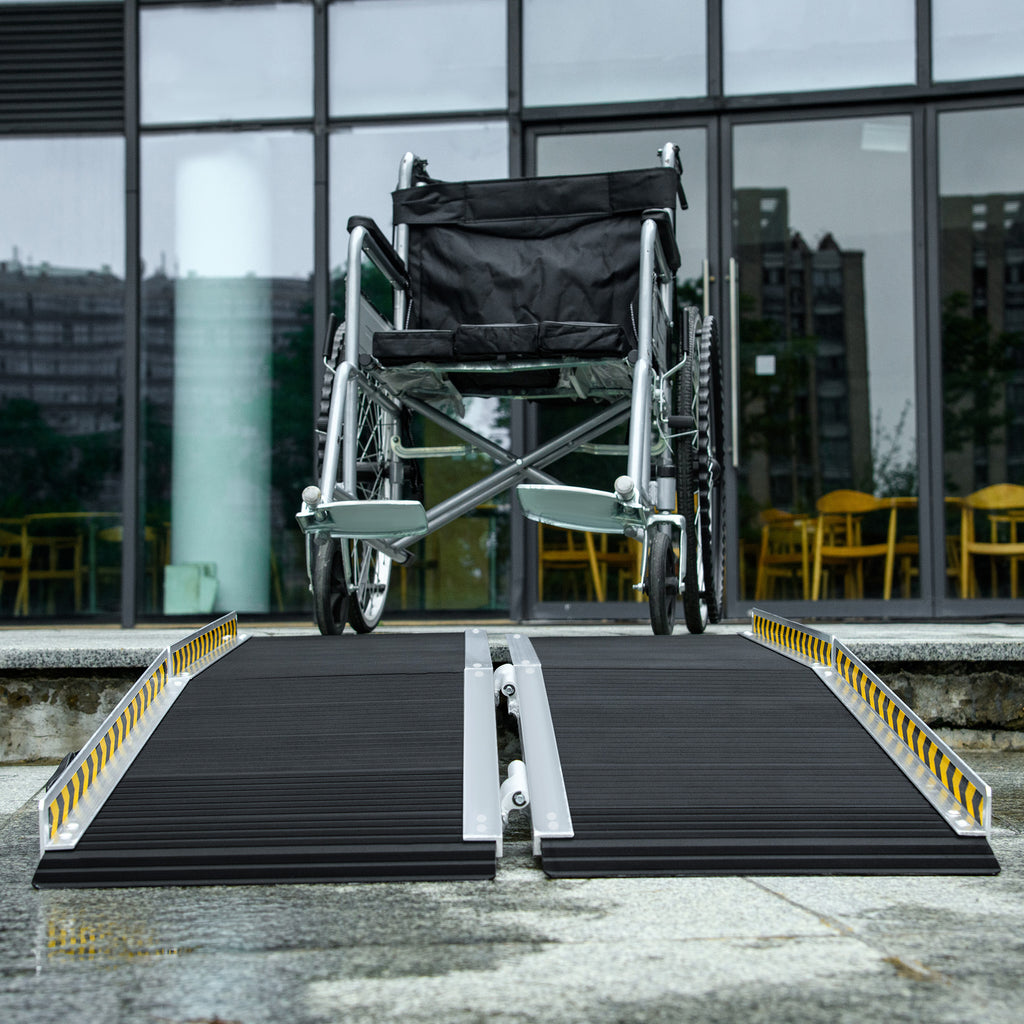 Folding and Non-Slip Aluminum Wheelchair Ramp, 152x73cm, 272kg Capacity
