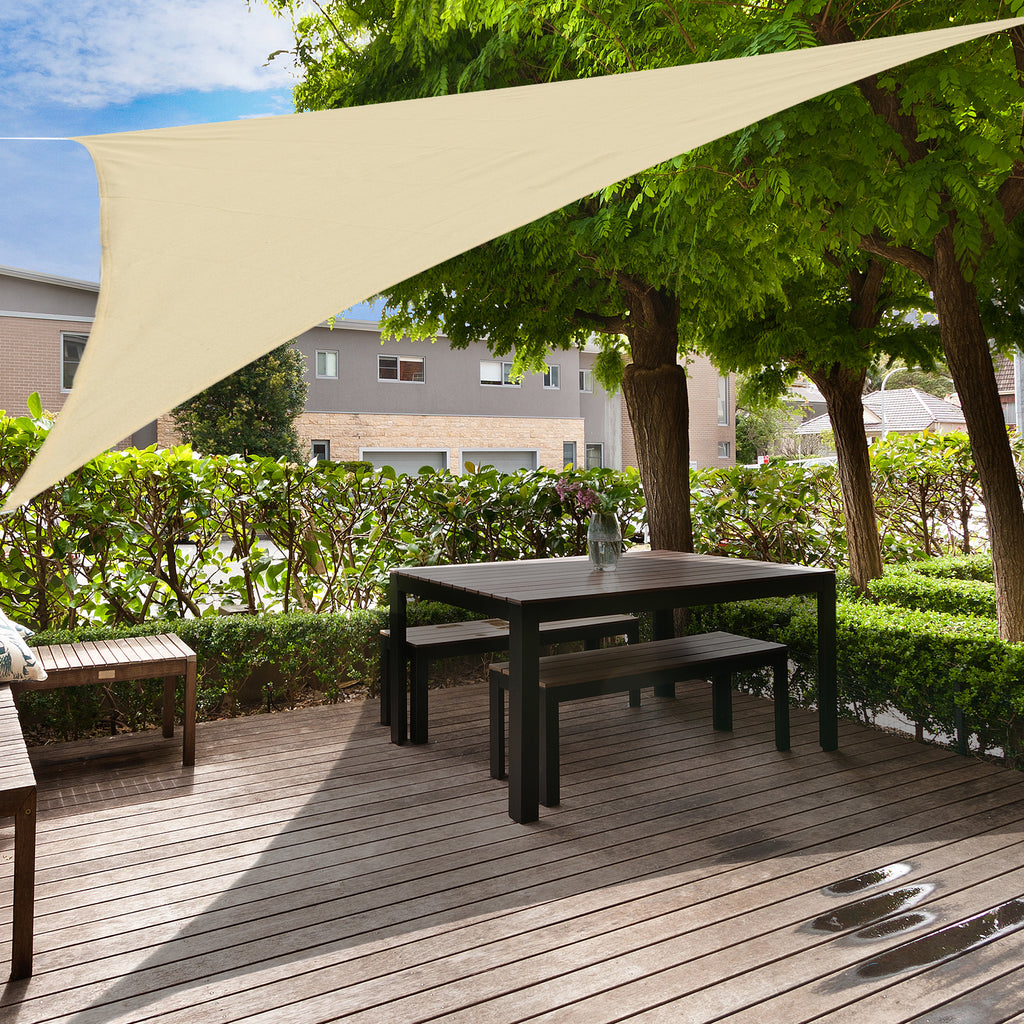 Outsunny Triangle Sun Shade Sail, Sun Protection for Garden, Balcony, Terrace, Anti-UV, 4x4x4 m, Beige