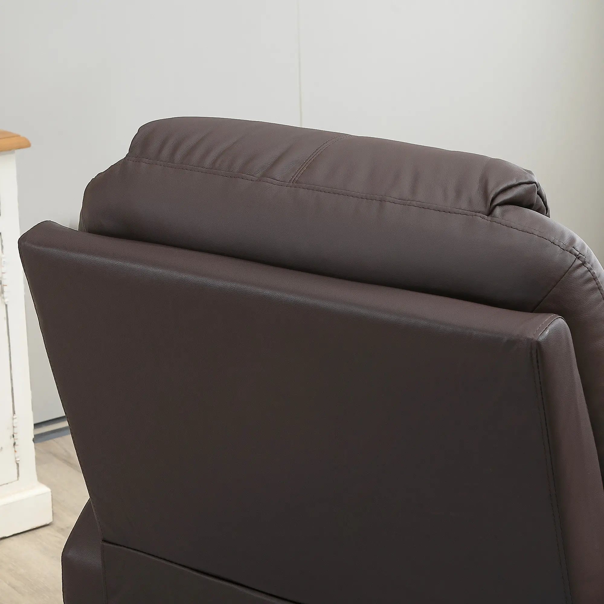 Lift Chair Reclining up to 135° with Cup Holder, Remote Control and Footrest 88x92x106 cm, Brown