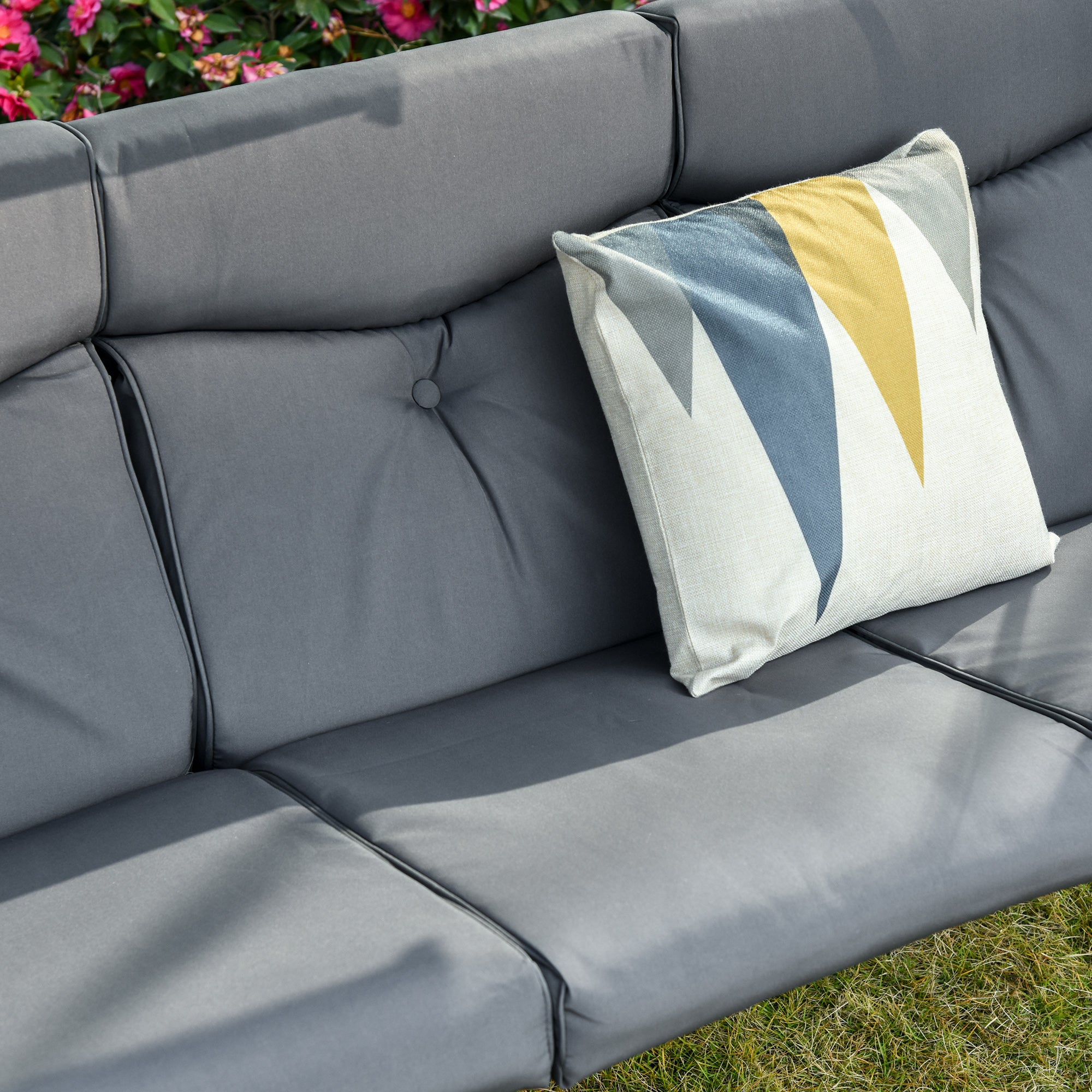 Outsunny 3-Seater Garden Swing, Outdoor Swing with Adjustable Canopy and 2 Side Tables, Grey 271x125x177cm