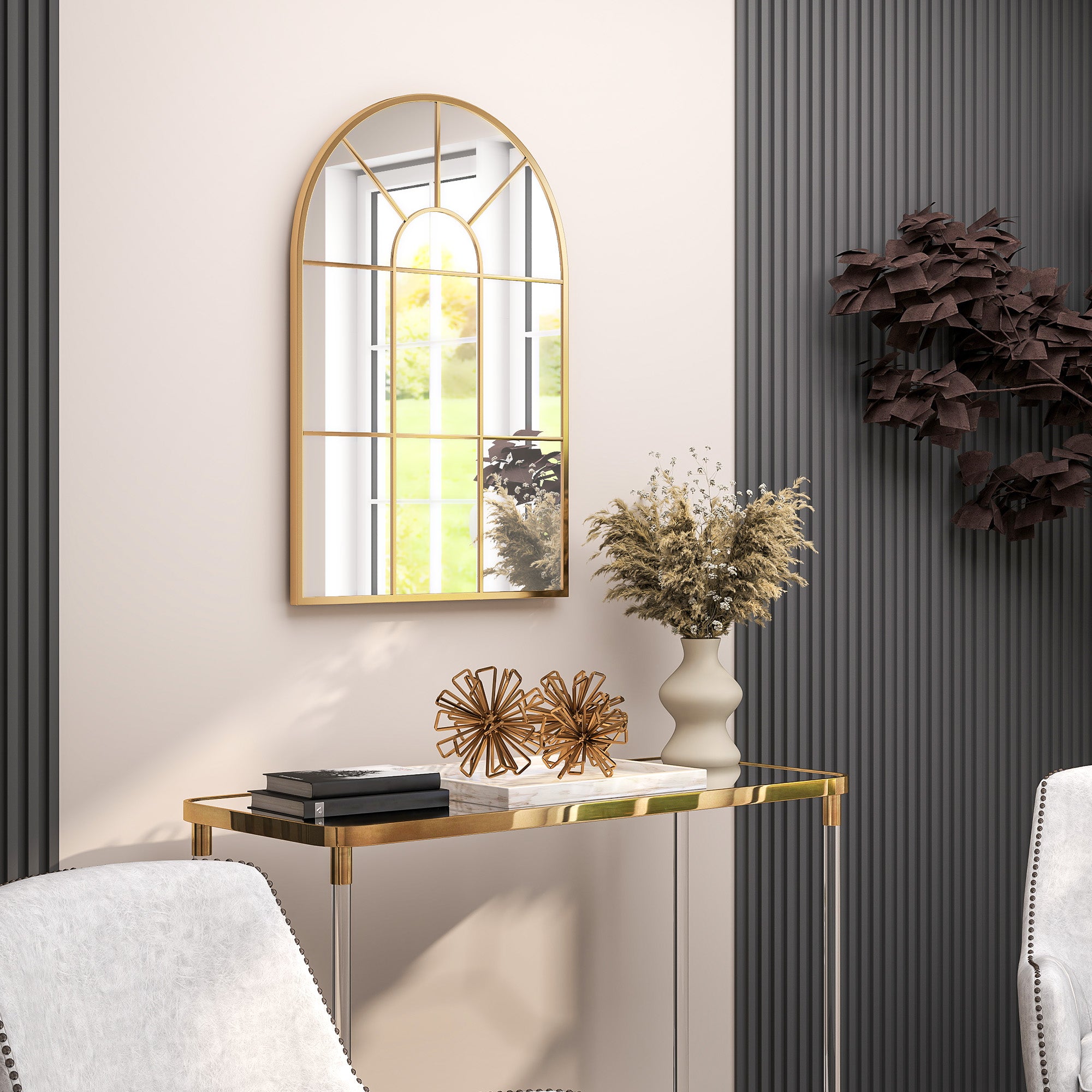 Arched Wall Mirror in Glass and Gold Metal with a Modern Style, 91x2x60 cm