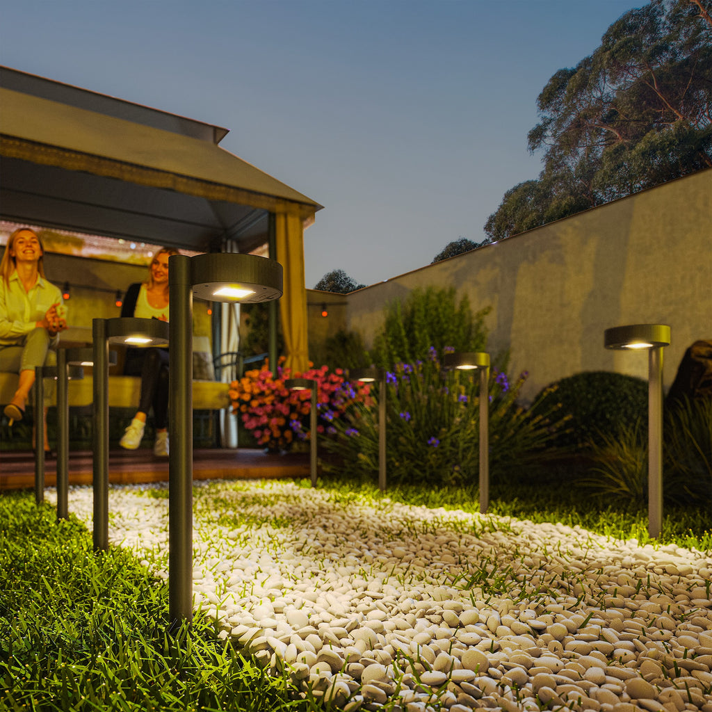 Set of 8 Solar-Powered Outdoor Spotlights with 3000K LED Lighting, in PP, PS and ABS, 12x10x46 cm, Black