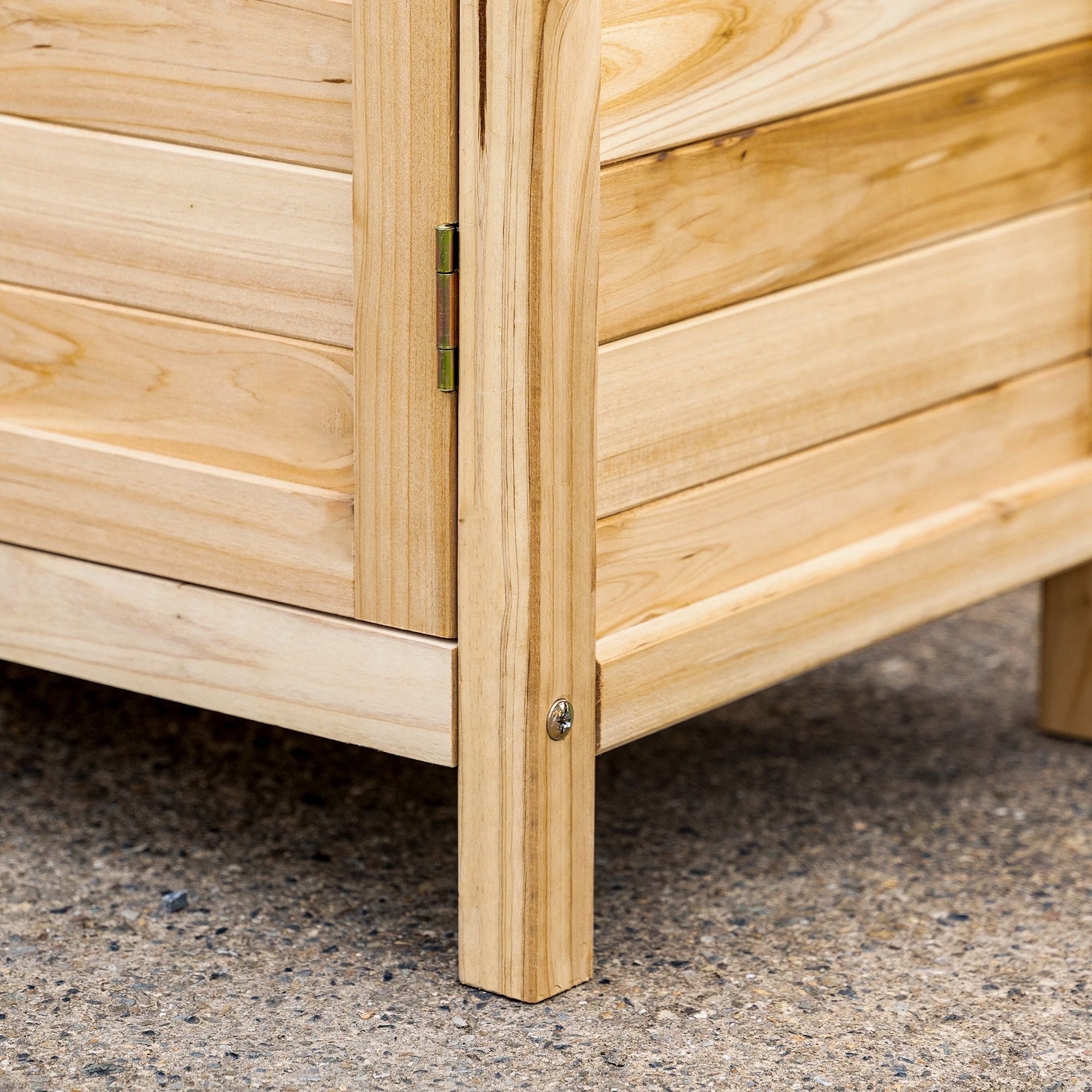 Outsunny outdoor cabinet with 2 fir wood shelves with raised design and 2 doors, 83x40x92 cm - Borgè