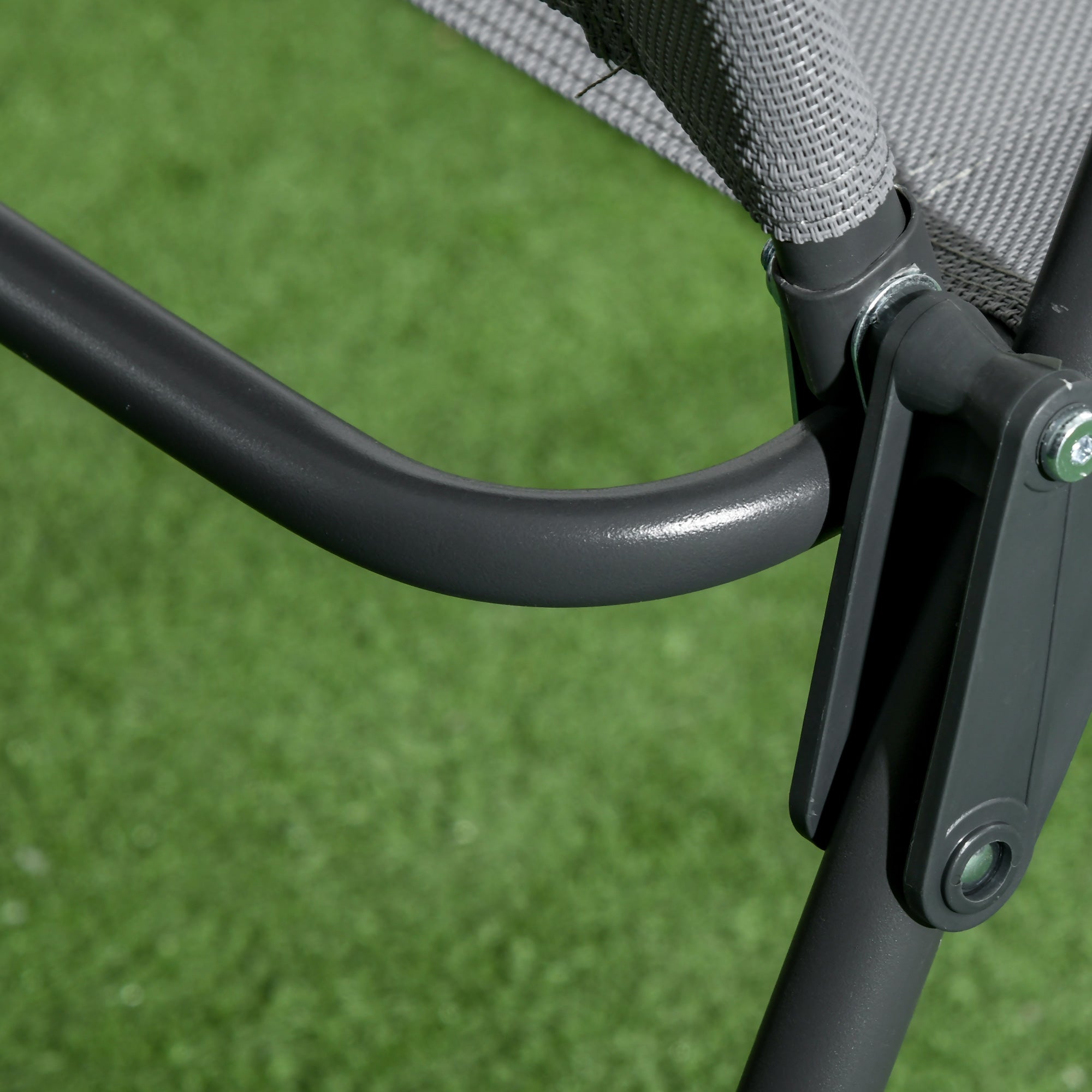 3 Piece Garden Set with 2 Chairs 53.5x64x93 cm and Coffee Table Ø45x50 cm, in Metal, Light Grey