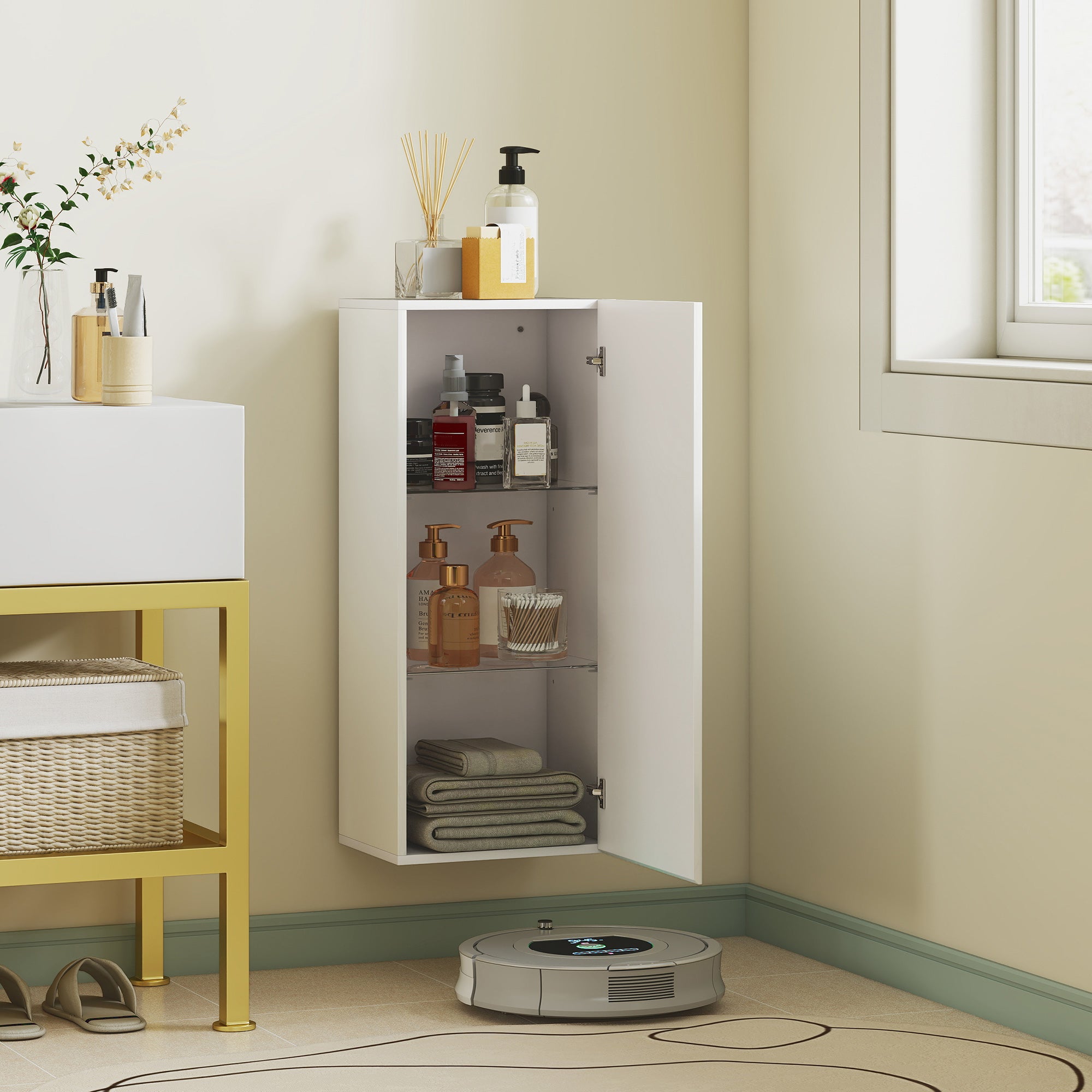 HOMCOM Bathroom Cabinet with 2 Adjustable Glass Shelves and Handleless Door, Gloss White