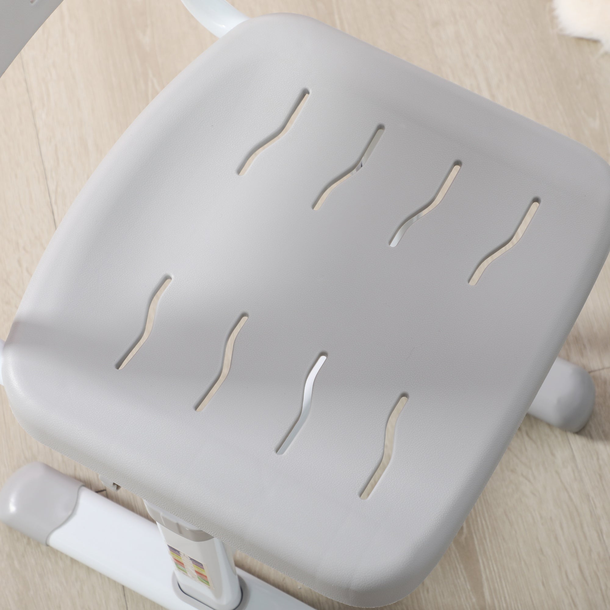 Children's School Desk for 6-12 Years with Chair and Adjustable Height, Tiltable Top, 66x47x52-77 cm, Grey