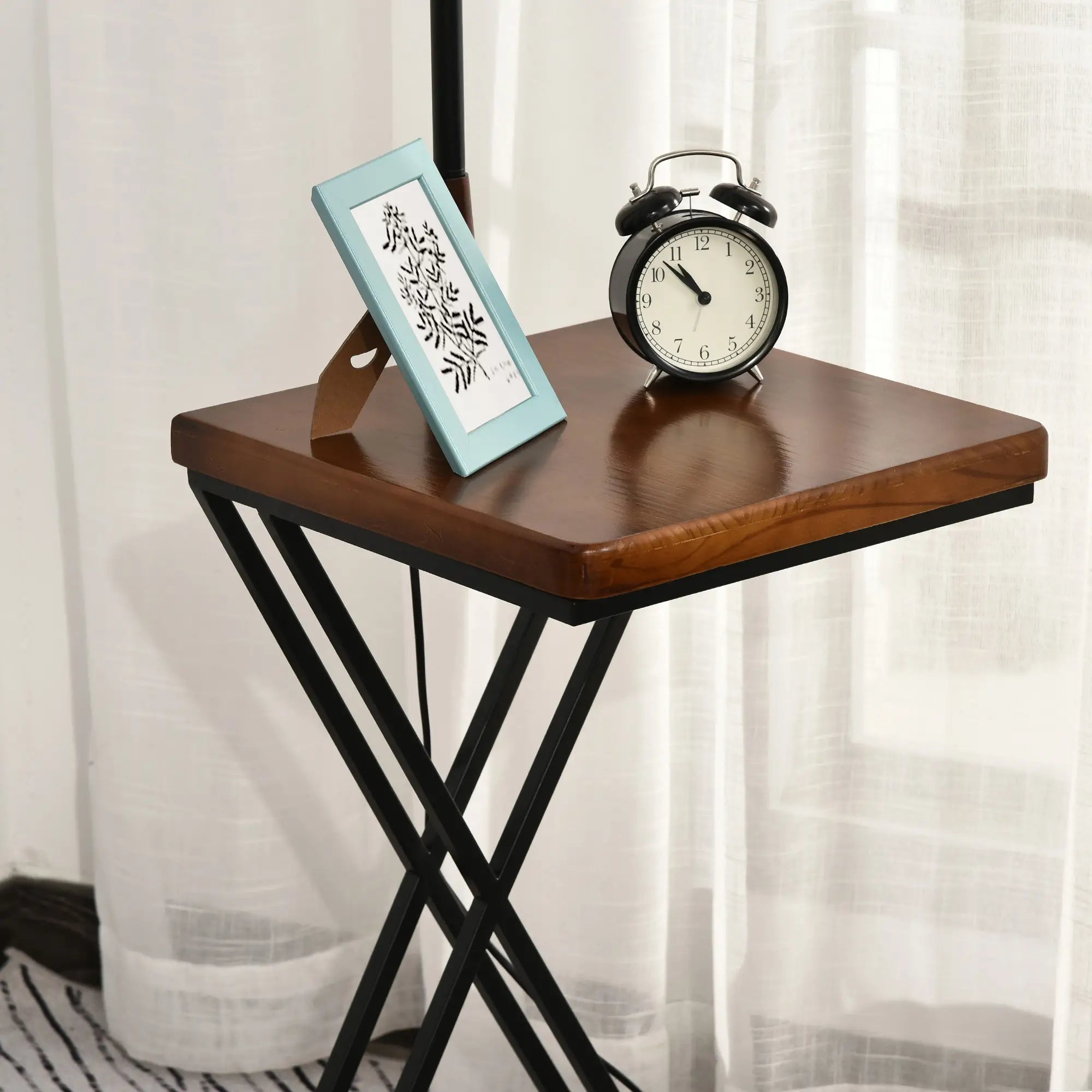 Modern Floor Lamp with Wireless Charger and Flexible Head for Living Room, Bedroom and Office, 36x36x165 cm