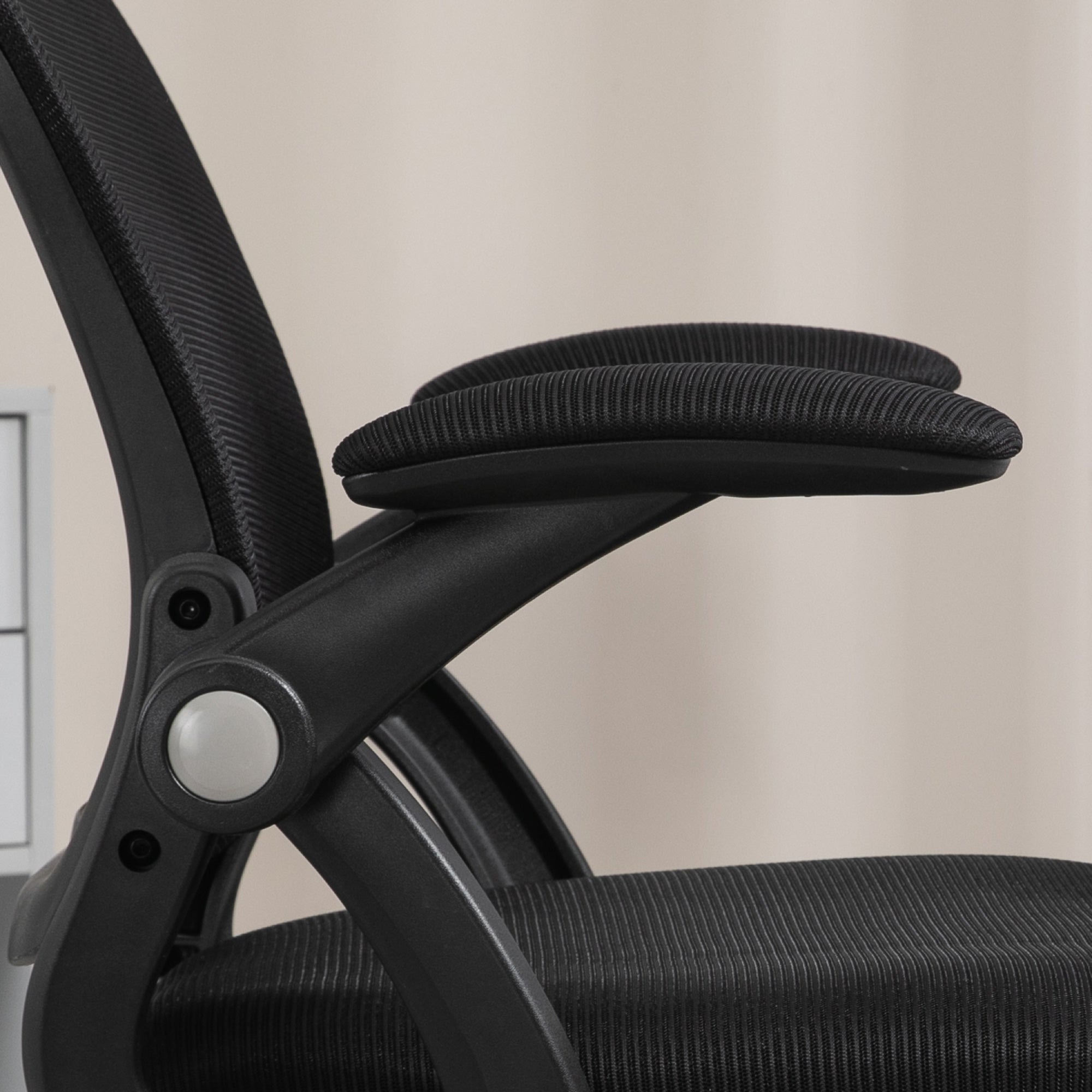 Ergonomic Office Chair with Mesh Backrest and Adjustable Height, 65.5x61.5x88-97.5cm, Black - Borgè