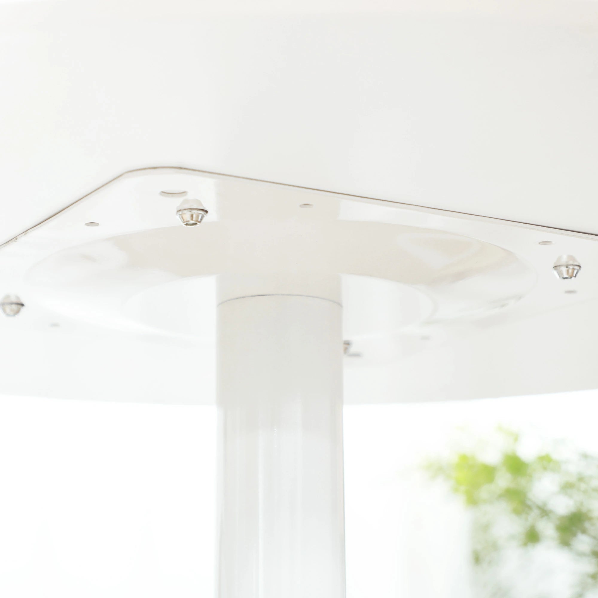 Modern Round Table for 2 People in MDF and Steel, Ø70x75cm, White