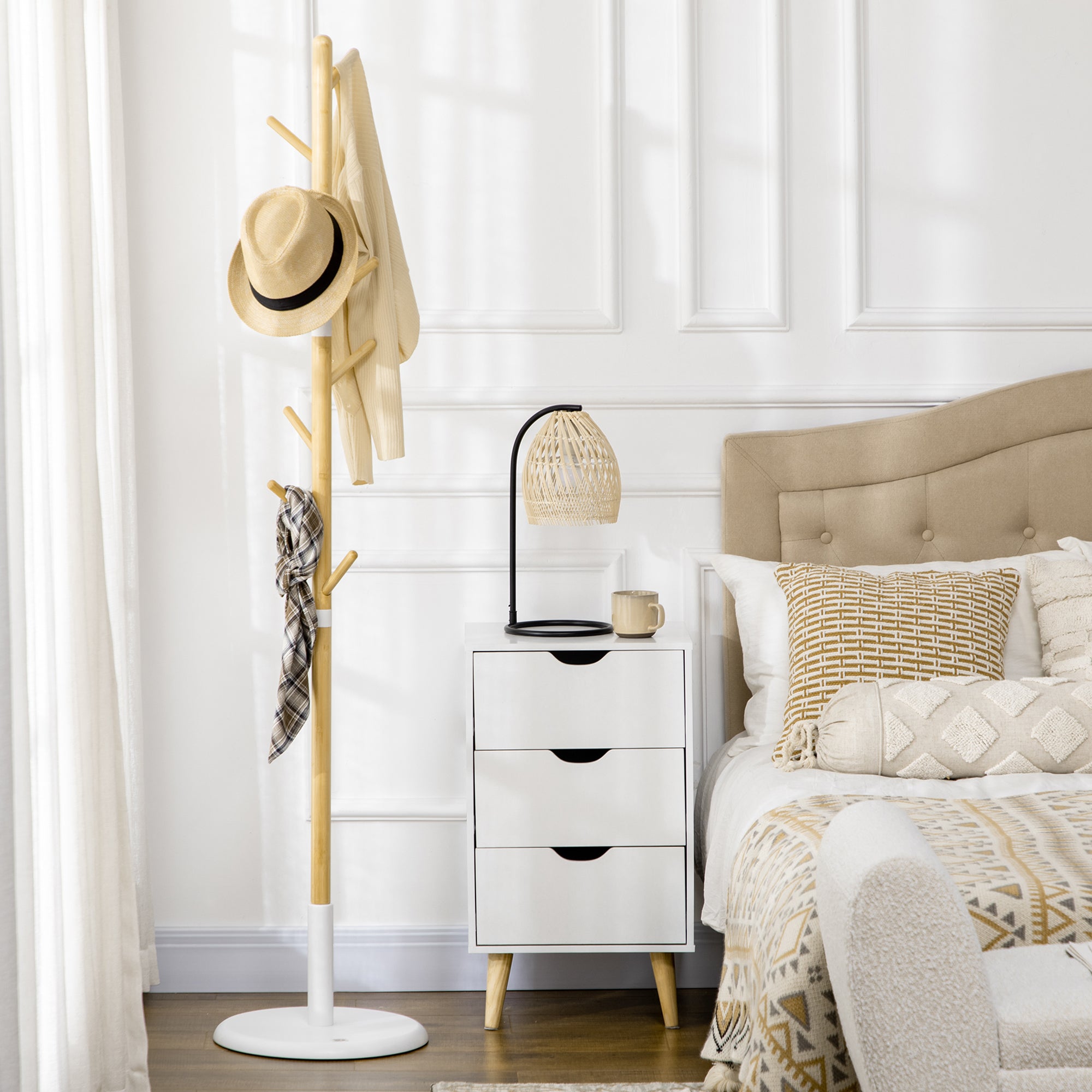 8 Hook Coat Tree with Round Base in Bamboo, Wood and Metal, Ø37.8x175.6 cm, Wood and White