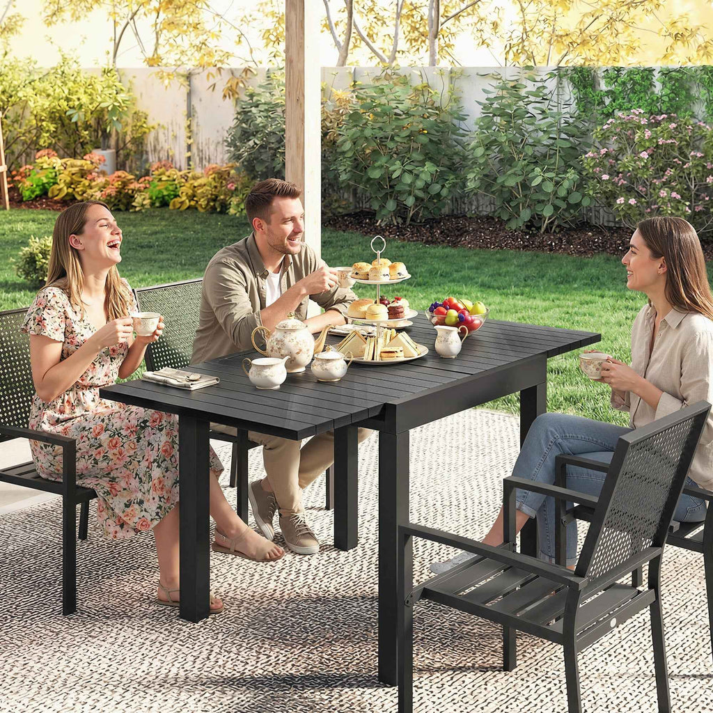 Outsunny Extendable Garden Table for 4-6 People with Slatted Top, Aluminum, 80/160x80x75 cm, Black