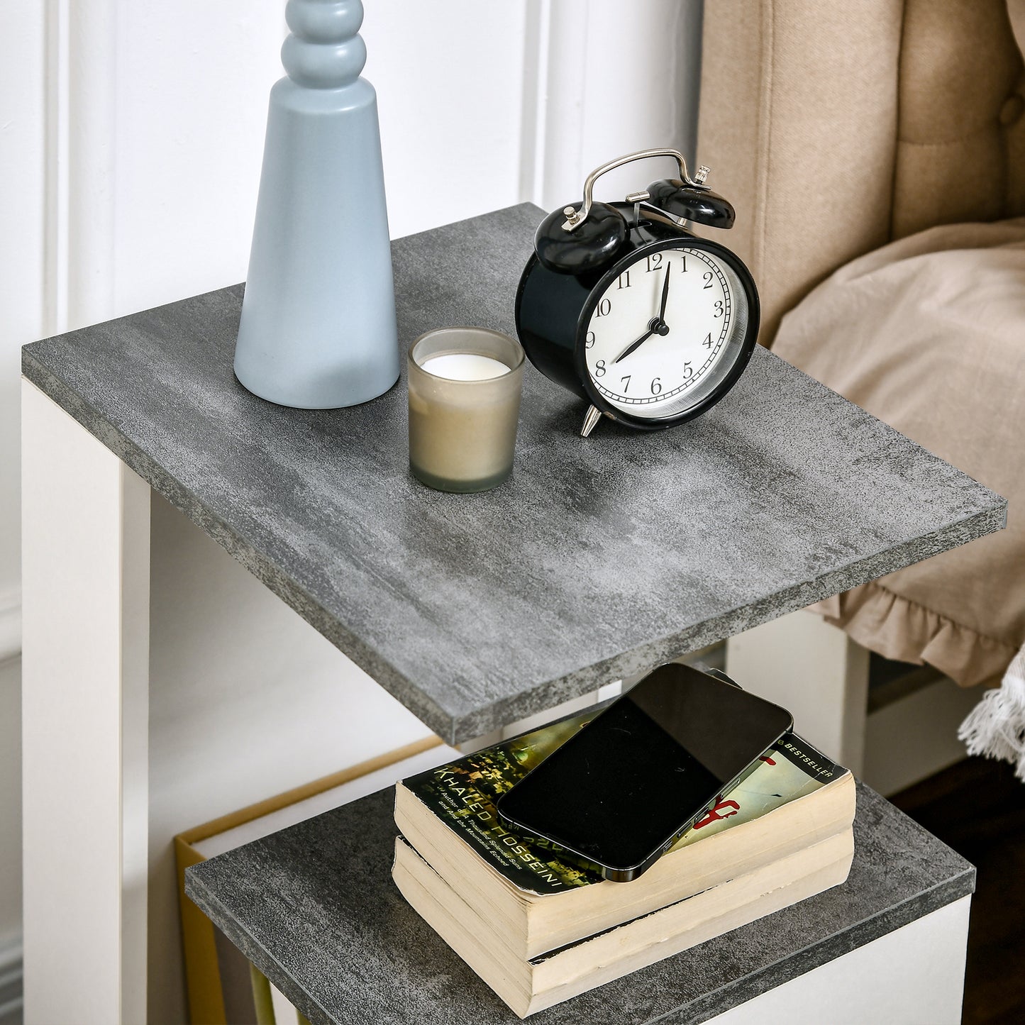 HOMCOM Bedside Table with Open Shelf in Chipboard with Irregular Design, 35x29.5x60 cm, Gray and White - Borgè