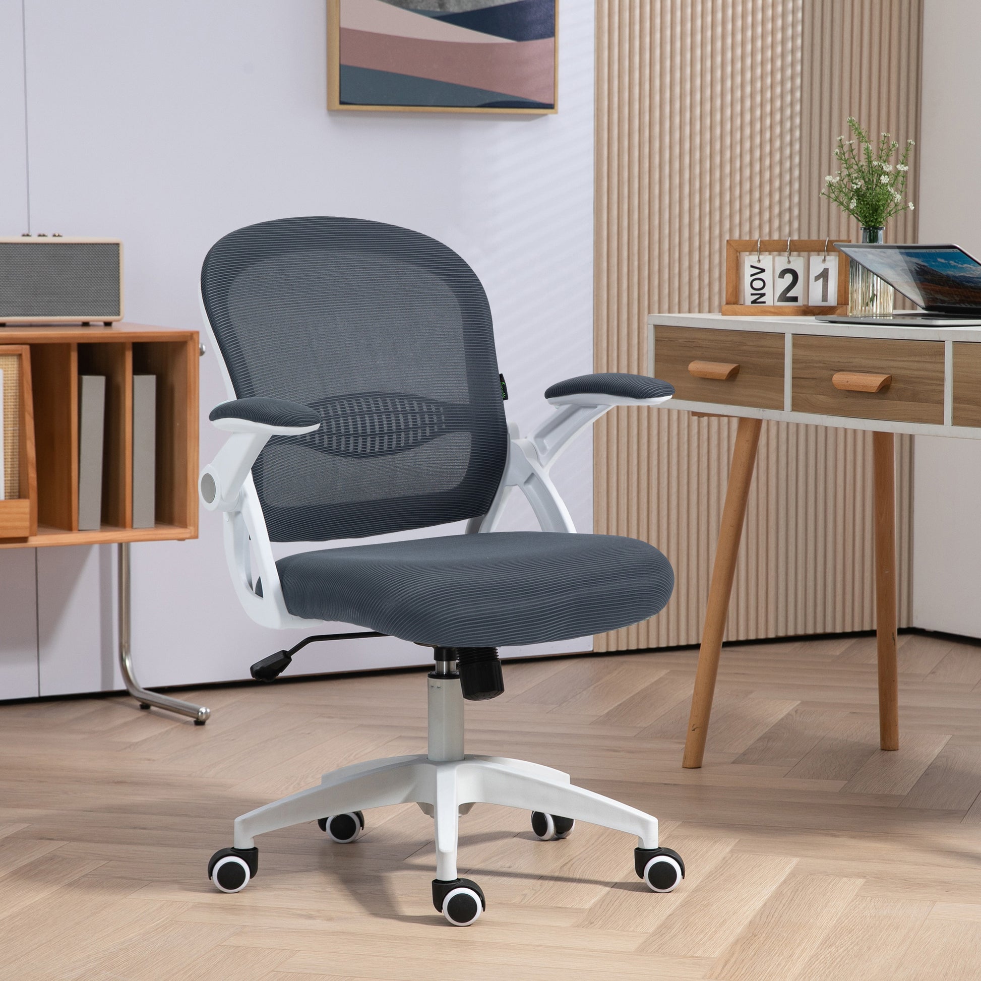 Ergonomic Office Chair with Mesh Backrest and Adjustable Height, 65.5x61.5x88-97.5cm, Gray - Borgè