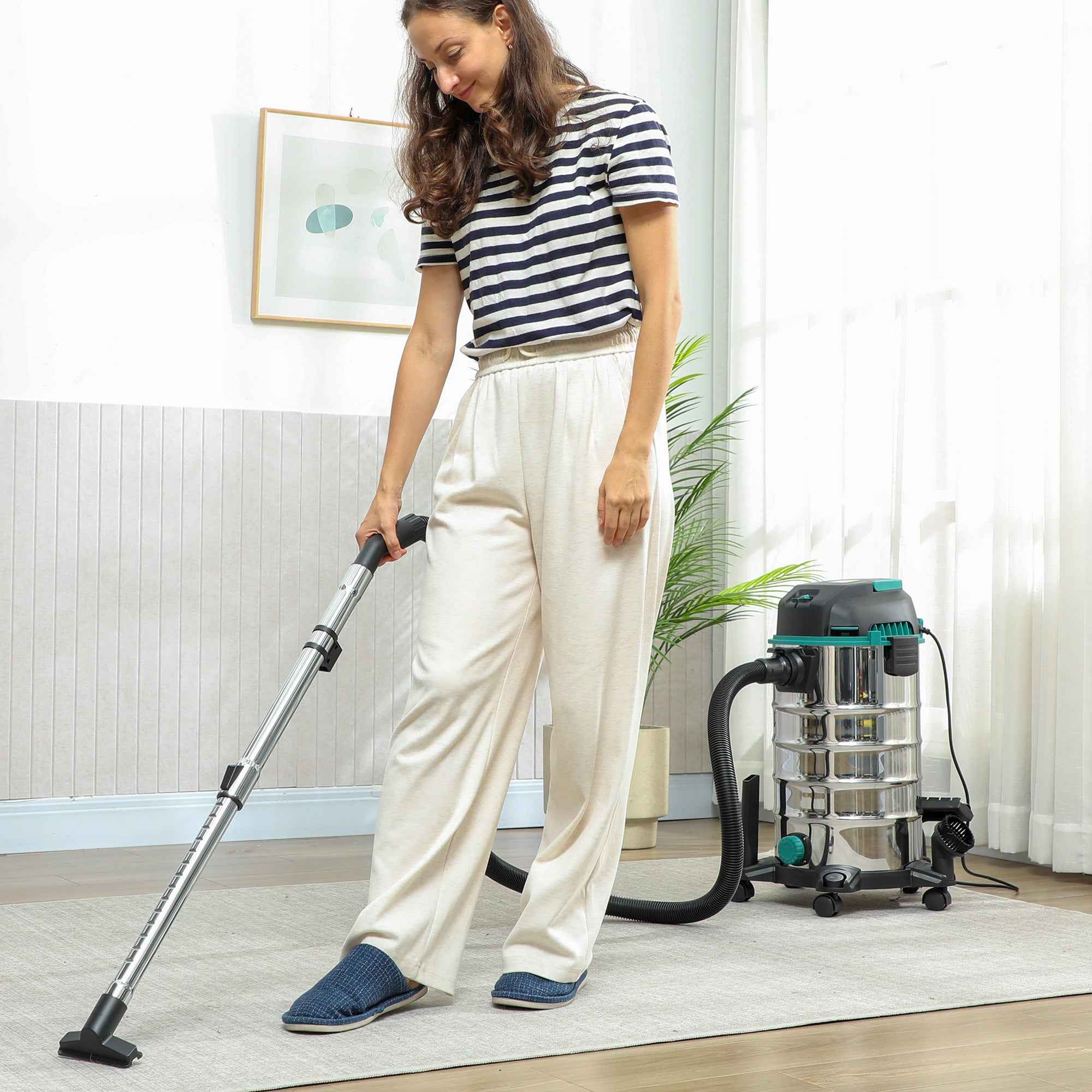 HOMCOM 1400W 3-in-1 Wet and Dry Vacuum Cleaner, 18L Capacity, Triple Filter, and Accessories