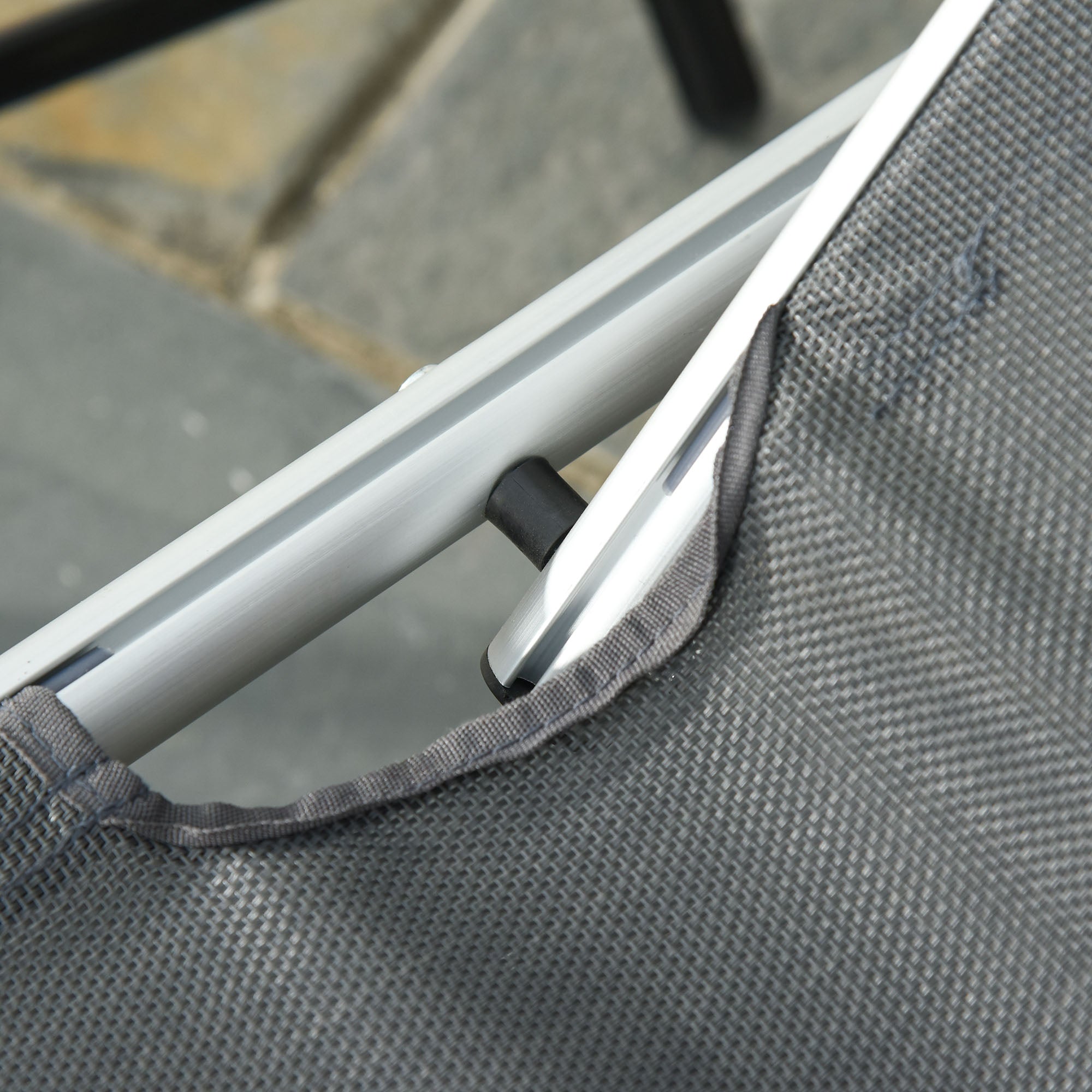 Outsunny Folding Deck Chair with Adjustable Headrest and Backrest in Aluminum 60x165x76cm Gray