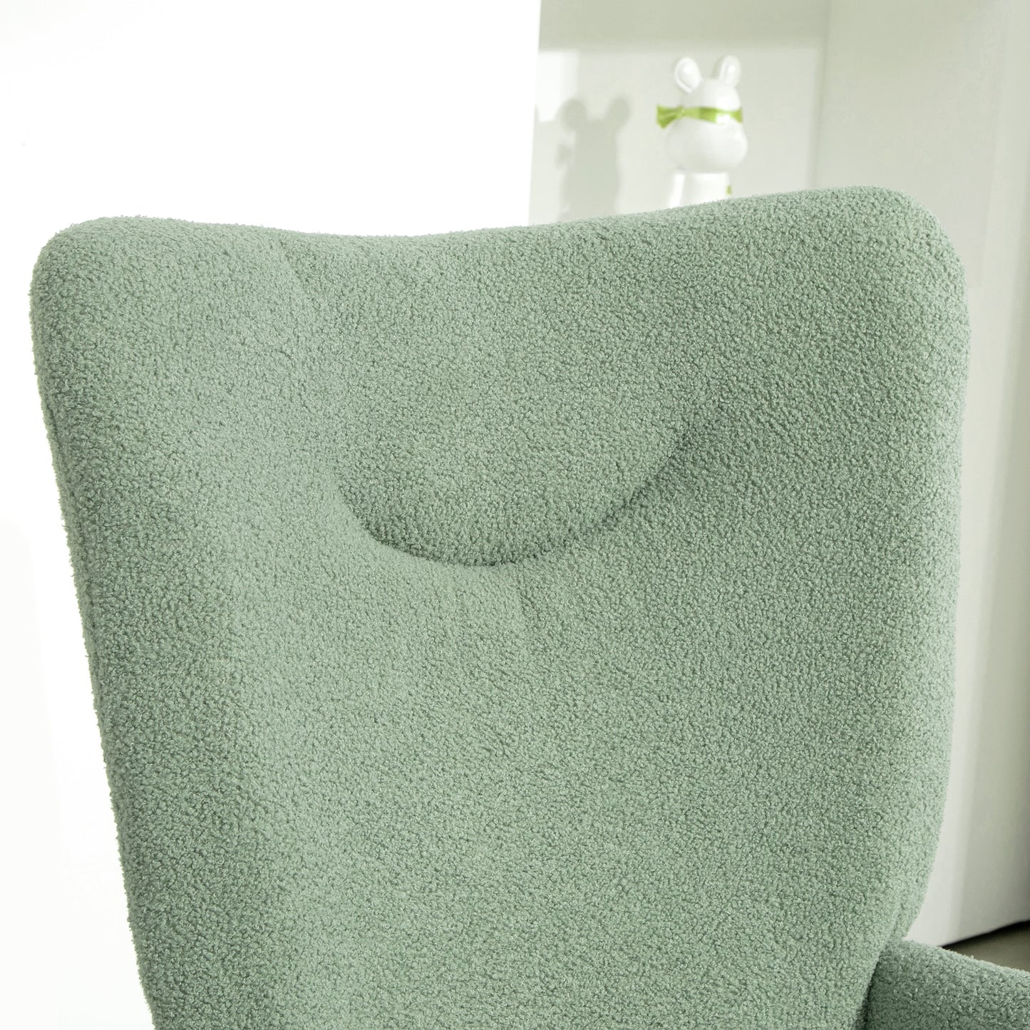 High Back Living Room Chair in Steel and Sherpa Effect Fabric, 73x68x111 cm, Green and Gold