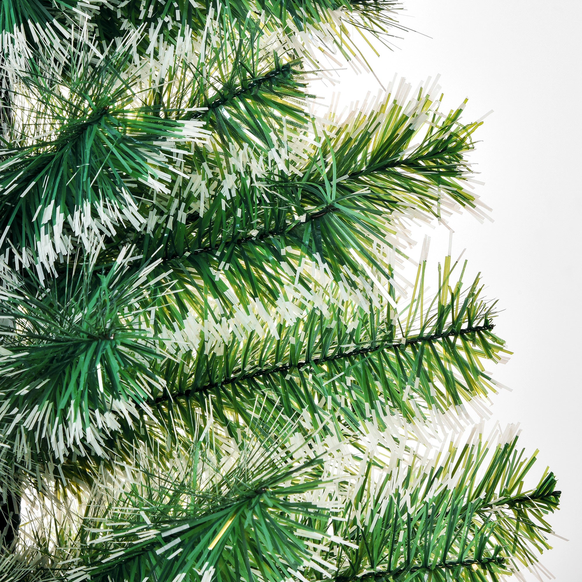 CHRISTMAS TREE - Artificial Christmas Tree with 416 Branches in PET with Metal Base, Ø75x150 cm, Green