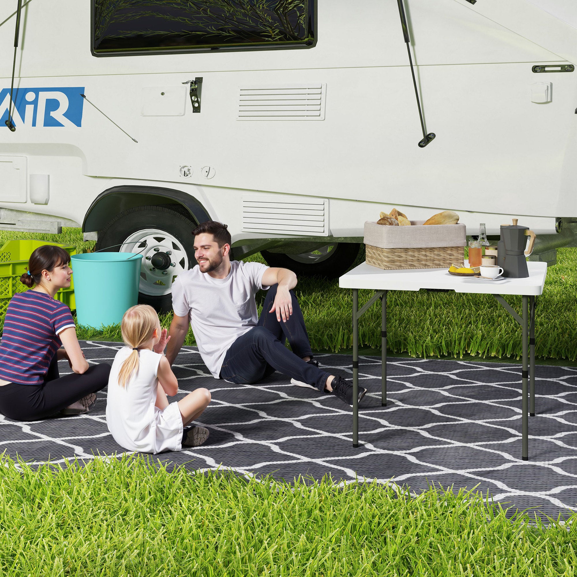 Folding Camping Table with 2 Adjustable Heights in HDPE and Metal, 86x86x74 cm, White