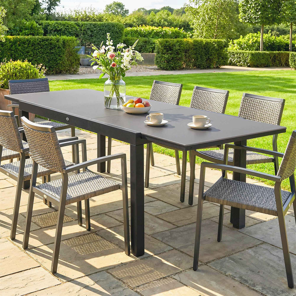 Outsunny Garden Table Extendable Dining Table 140/240x90 cm Black