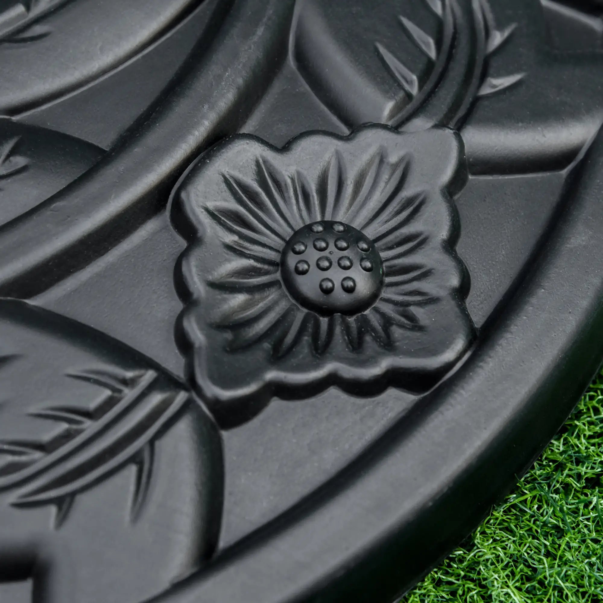 Garden Umbrella Base with 35mm / 38mm / 48mm Pole Cement Φ50x32x32cm - Borge' Group Limited