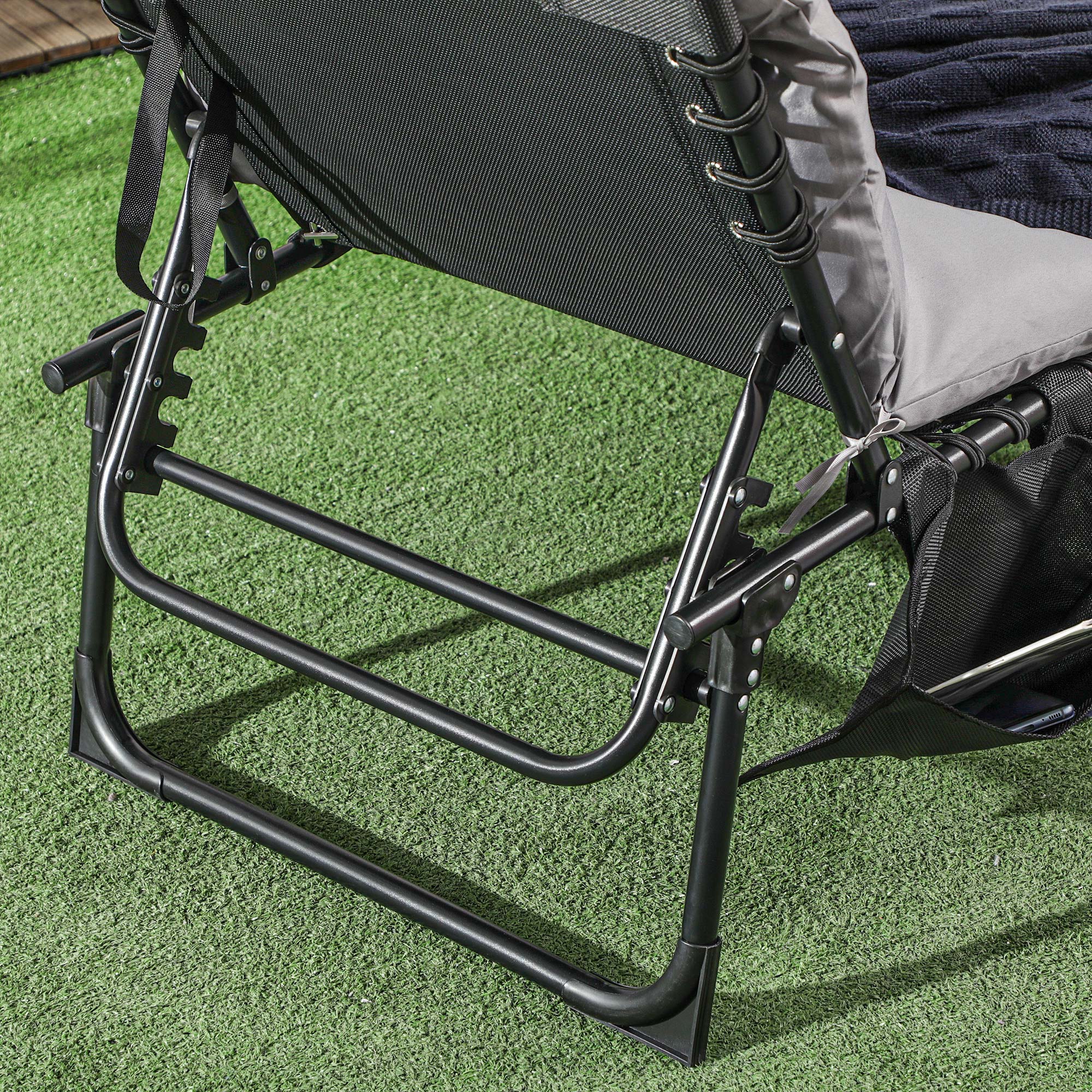 Folding Sun Lounger with Cushion, Headrest and Side Pocket, 58x189x32.5 cm, Light Gray