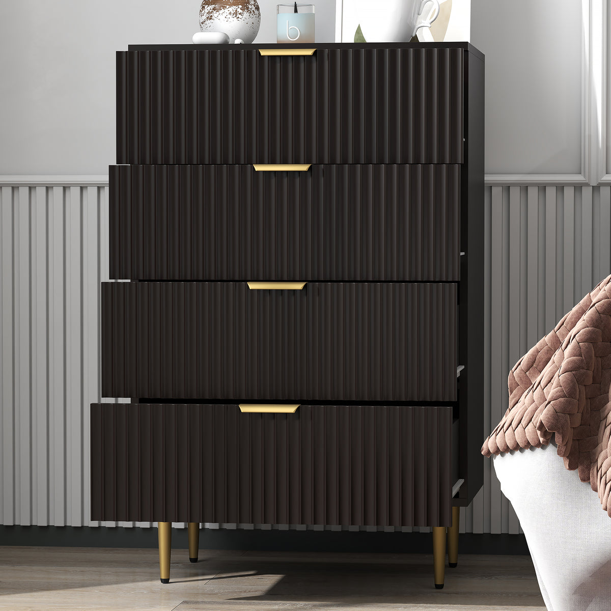 HOMCOM Modern 4-Drawer Chest of Drawers, Dresser with Gold Handles and Anti-Tip Device, 60x40x96 cm, Black