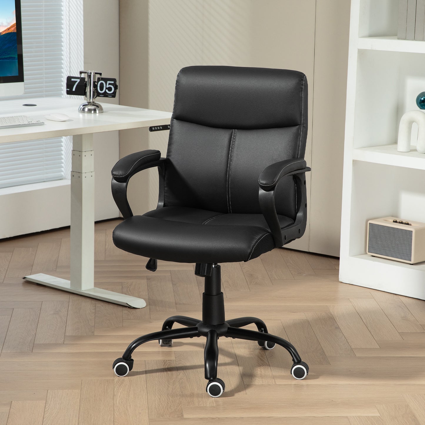 HOMCOM Height Adjustable Office Chair with Tilt Function, in PU Leather, 61x62x95-105 cm, Black