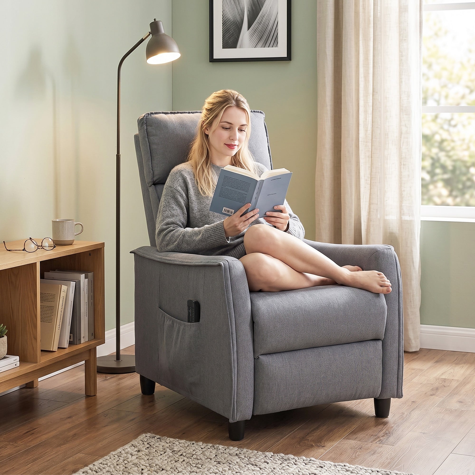 HOMCOM 160° Reclining Massage Chair with Footrest and Remote Control, 69x93x104 cm, Light Grey Linen Effect
