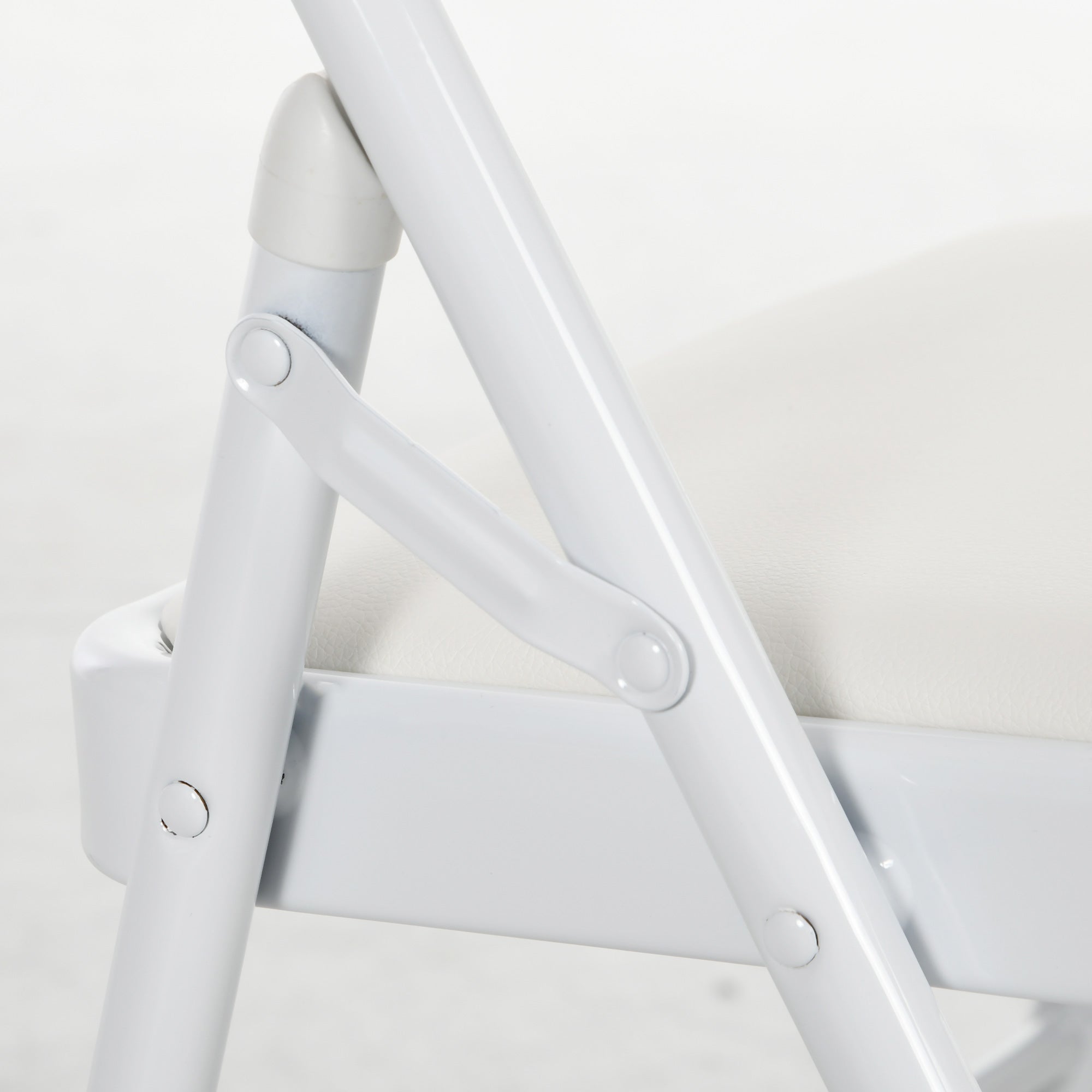 Set of 2 Folding Chairs Padded in PU Faux Leather and Metal, 45x46x78 cm, White